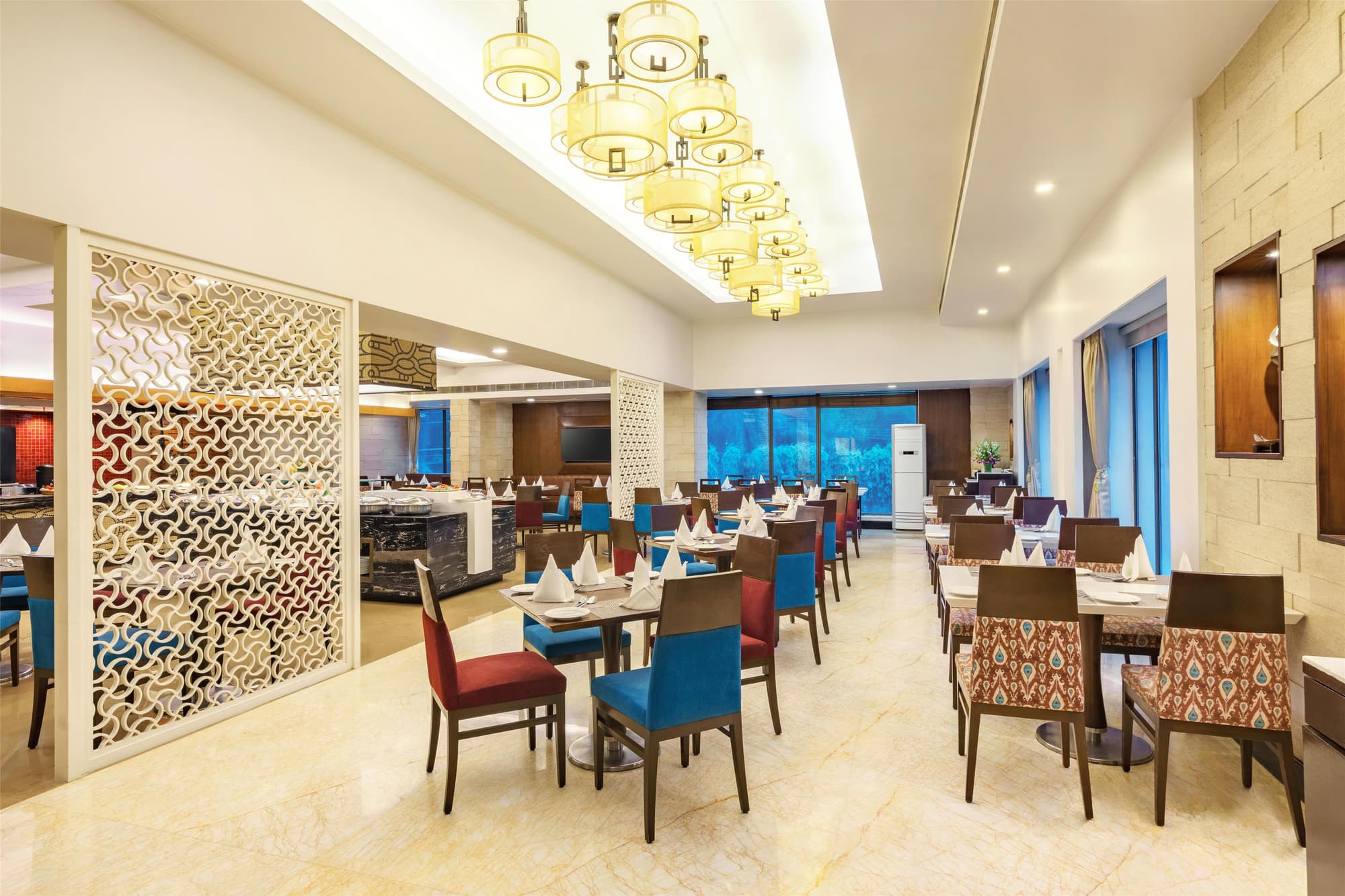 Radisson Hotel Varanasi, Restaurant