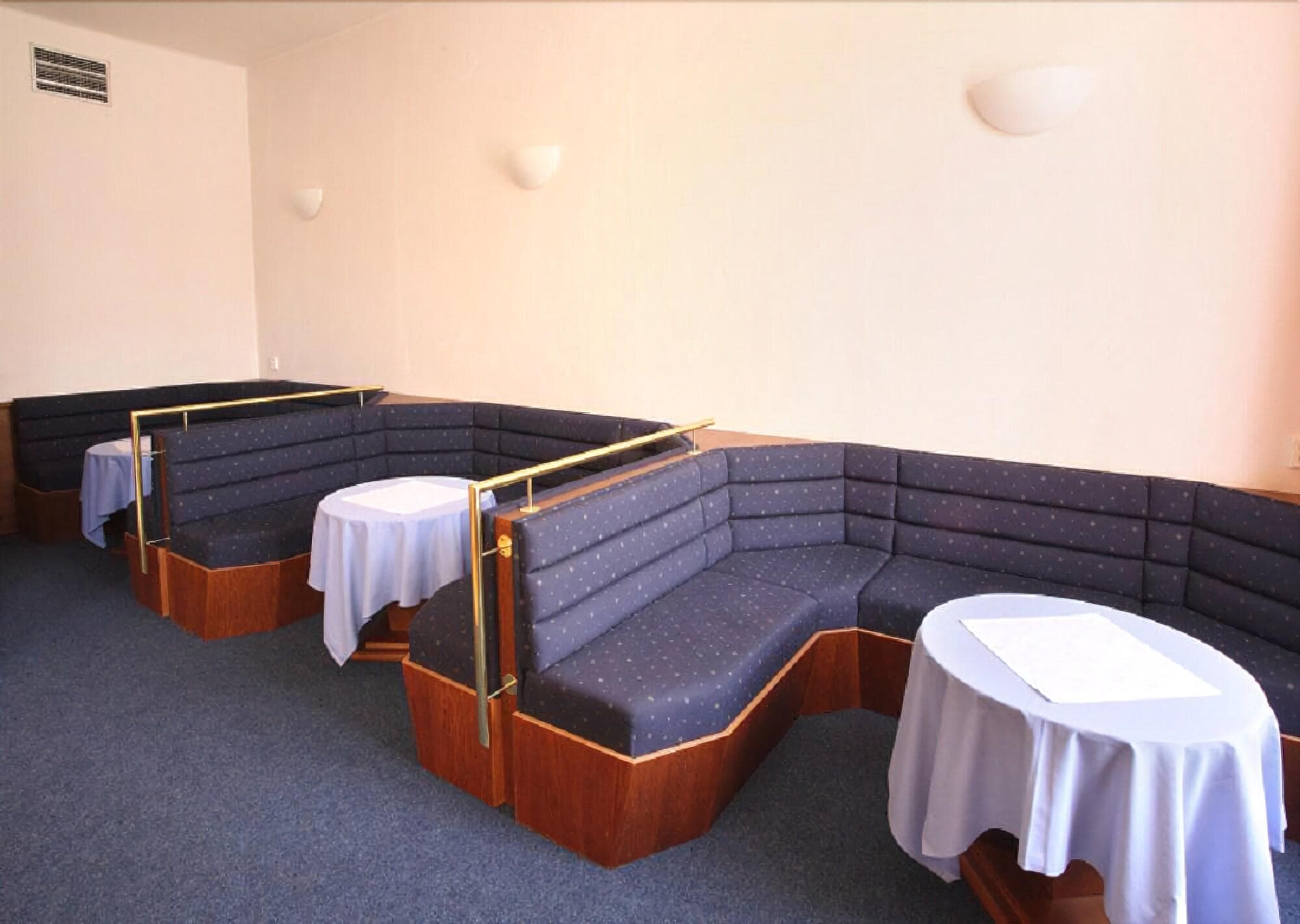 U Cernoho Orla, Sports and Entertainment