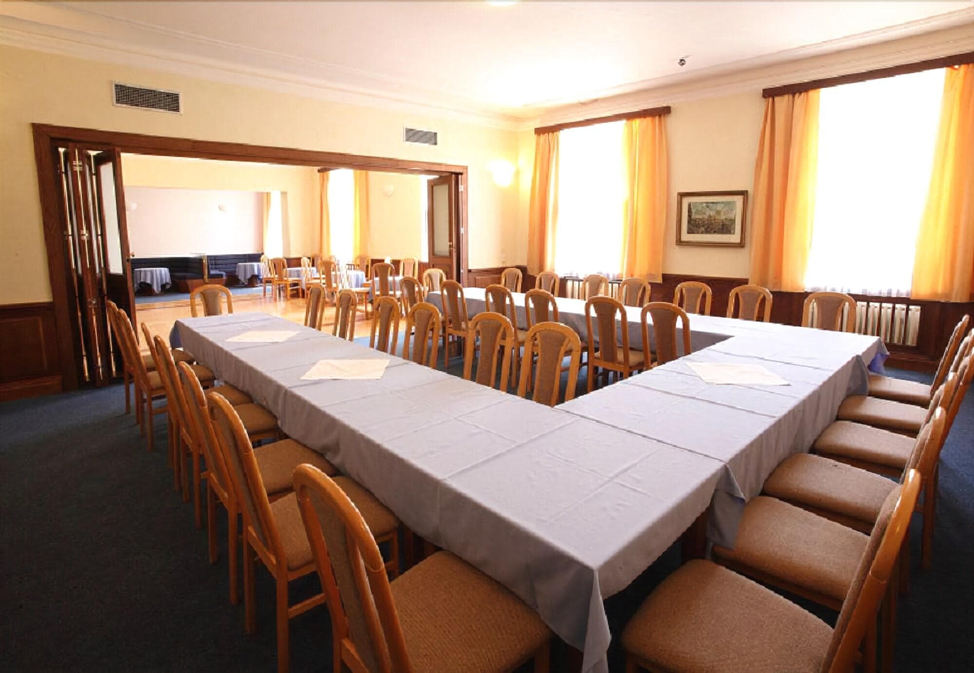 U Cernoho Orla, Sports and Entertainment