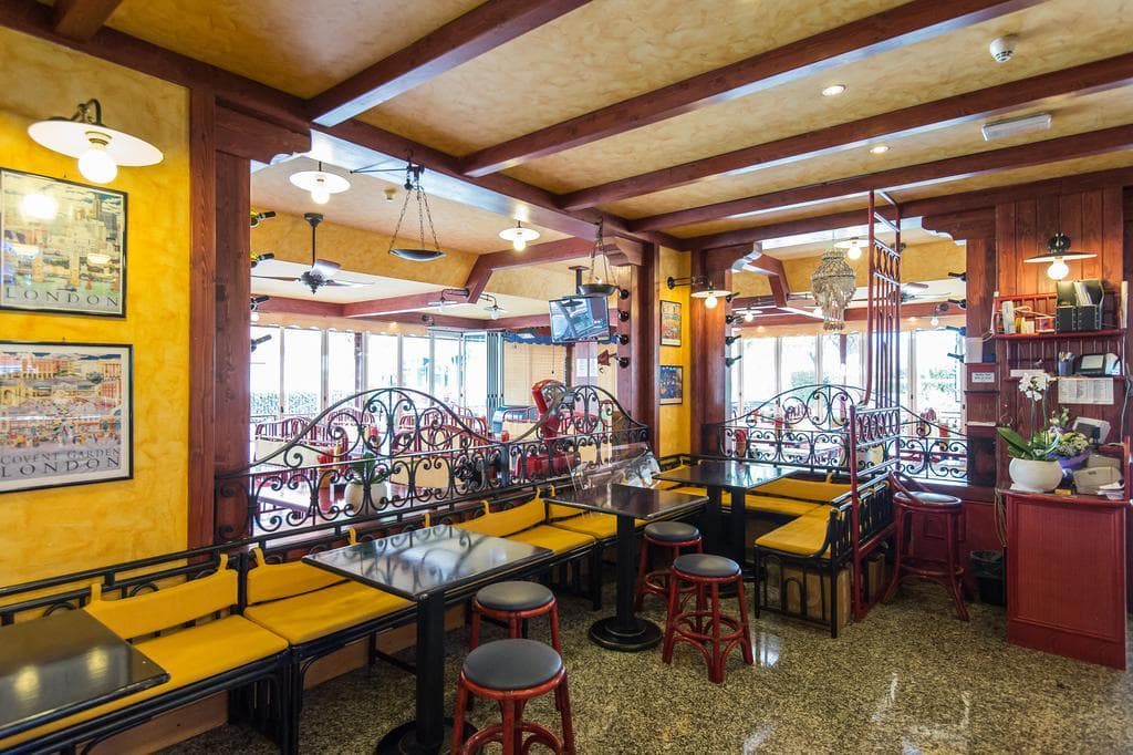 Christian, General view