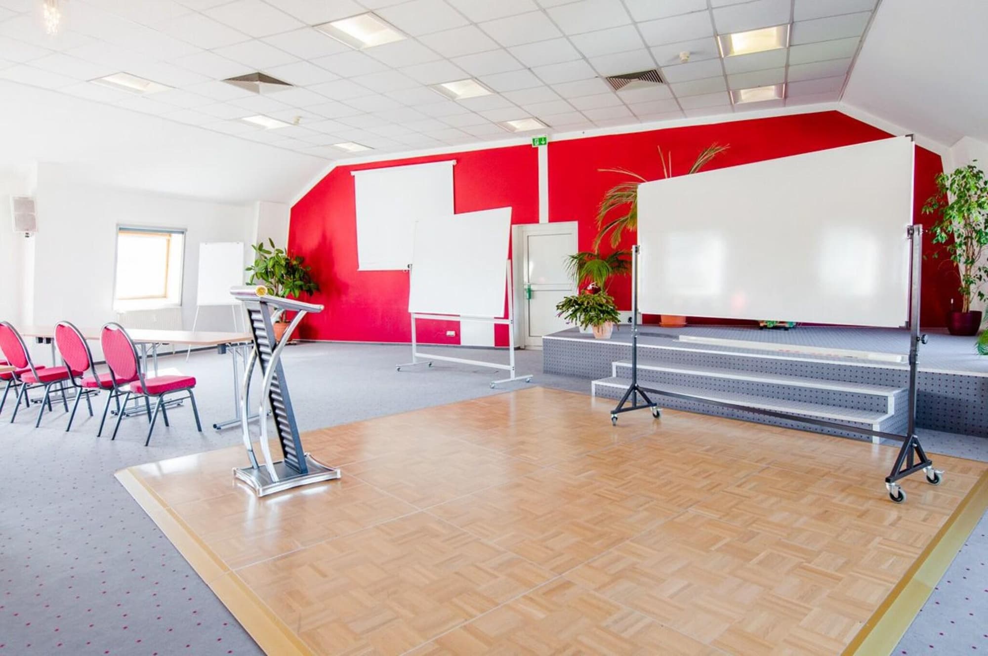 Stadtfeld, Conferences