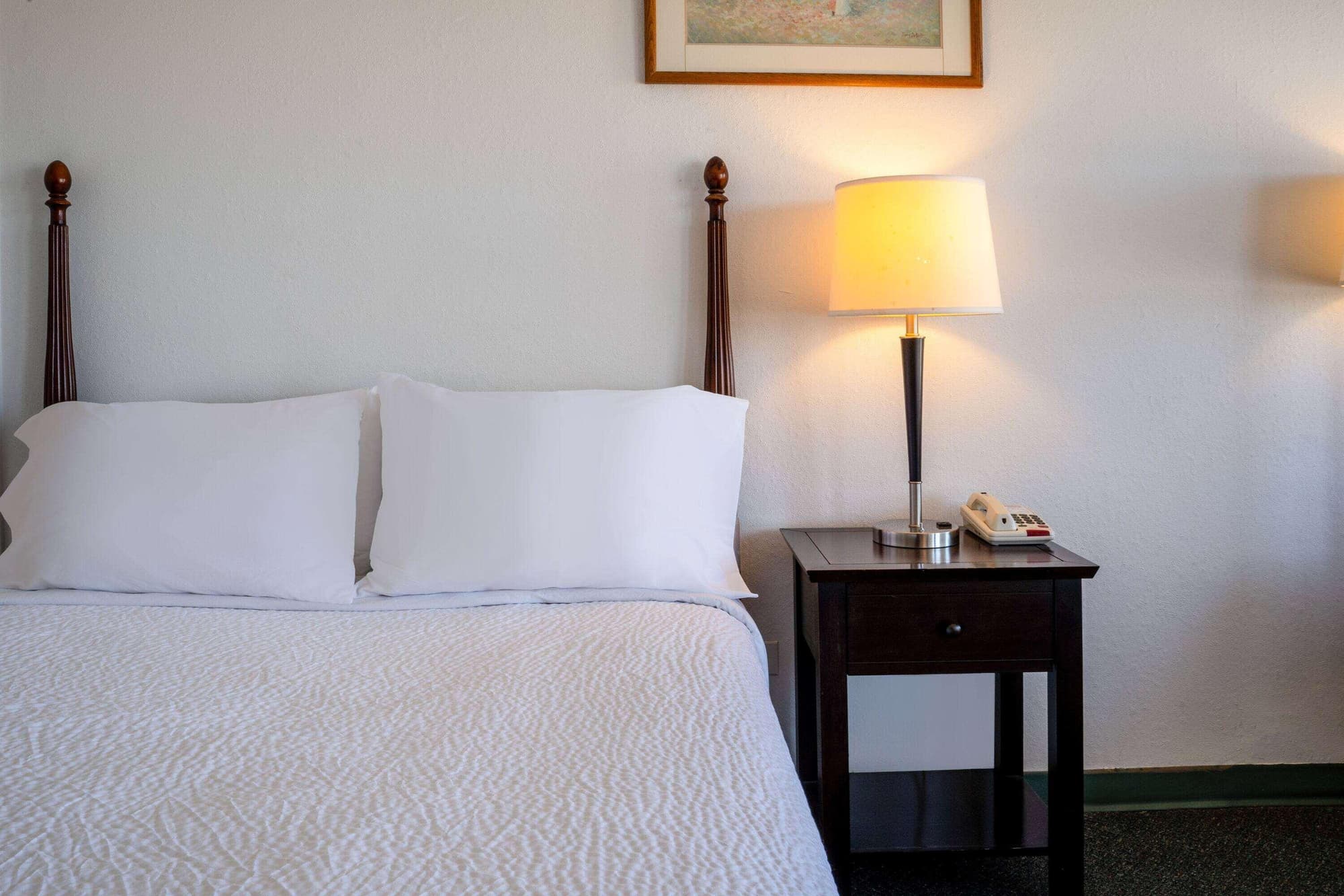 Thriftlodge By Wyndham Regina North, Room