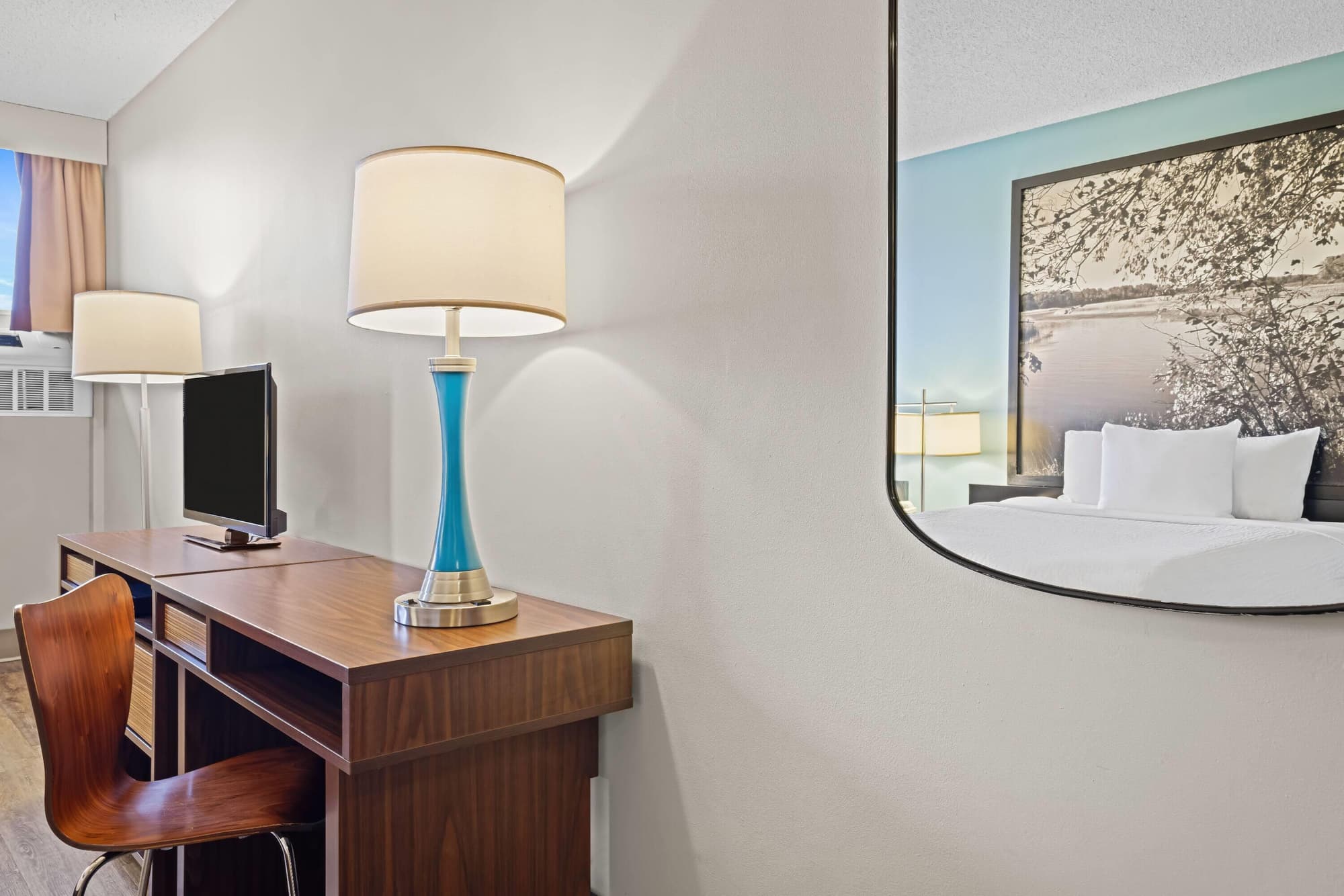 Super 8 By Wyndham Thunder Bay, Room