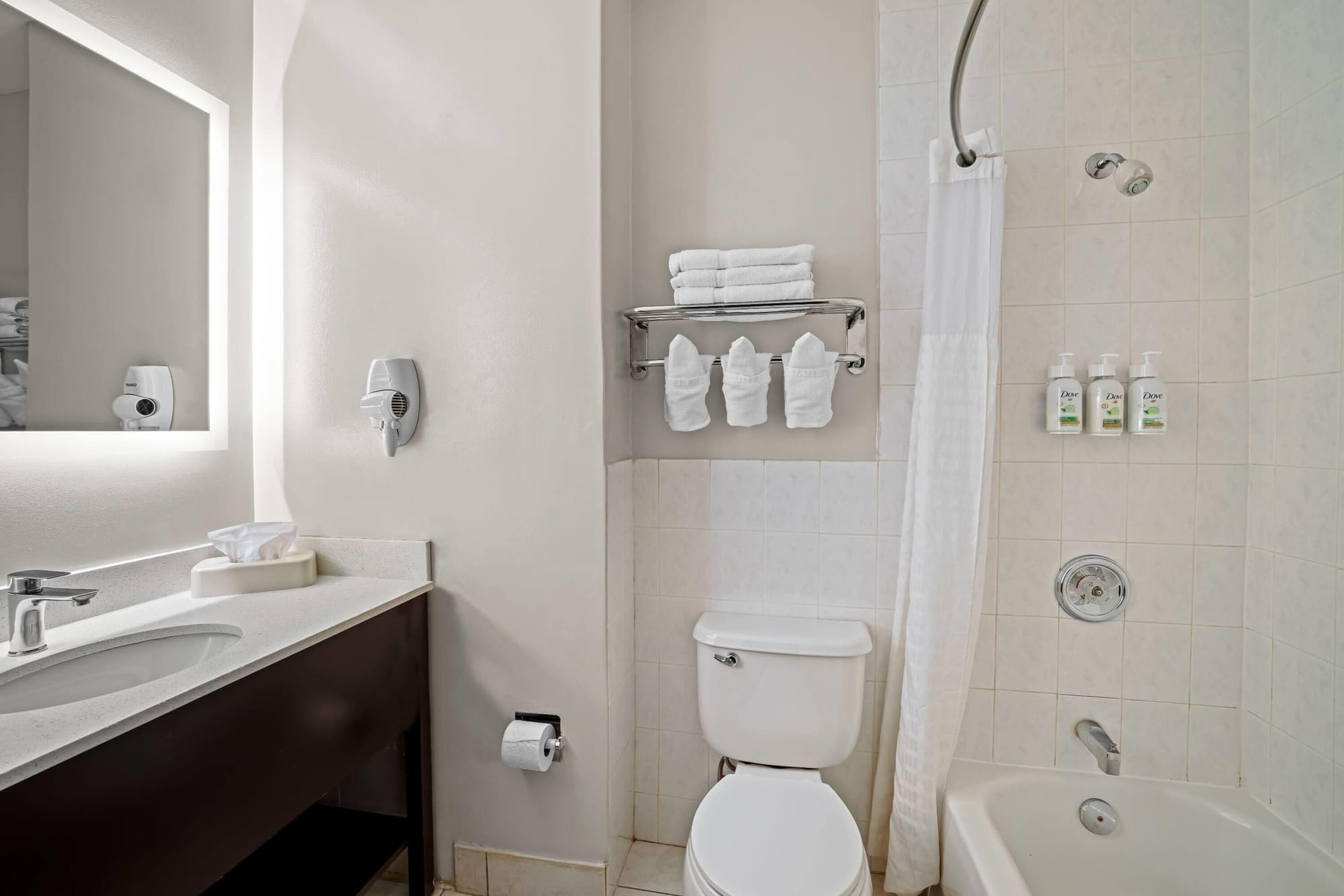 Super 8 By Wyndham Thunder Bay, Room