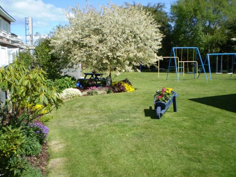 AAA Thames Court Motel, General view