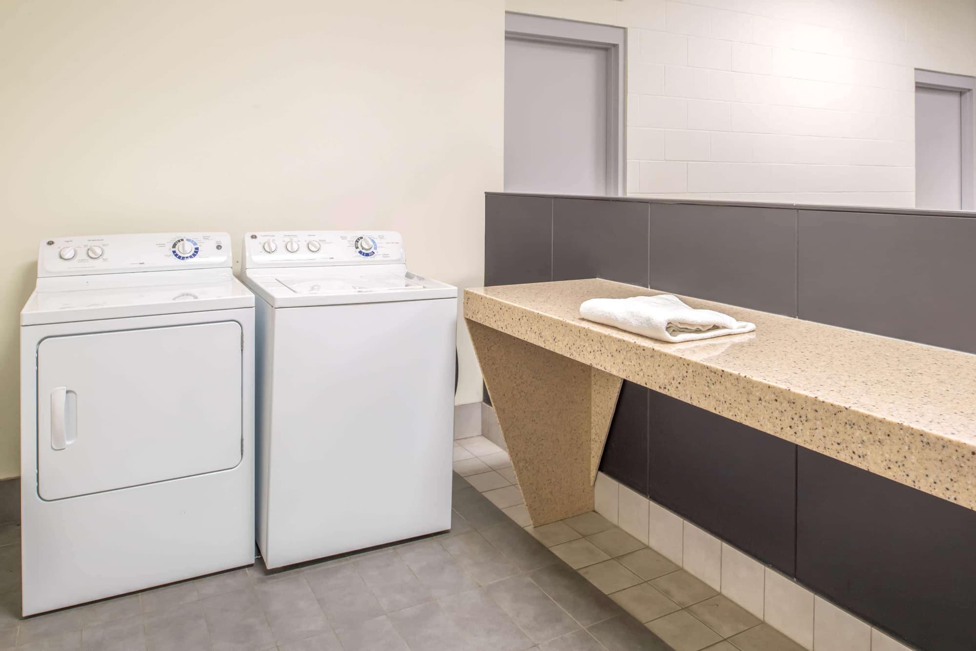 Ramada by Wyndham Saskatoon, General view