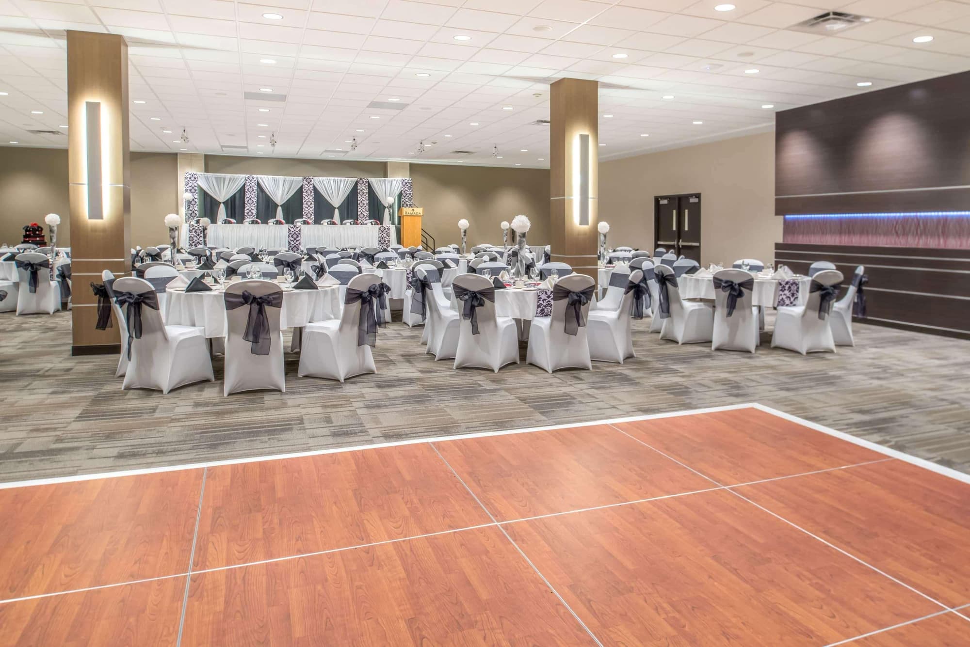 Ramada by Wyndham Saskatoon, Conferences