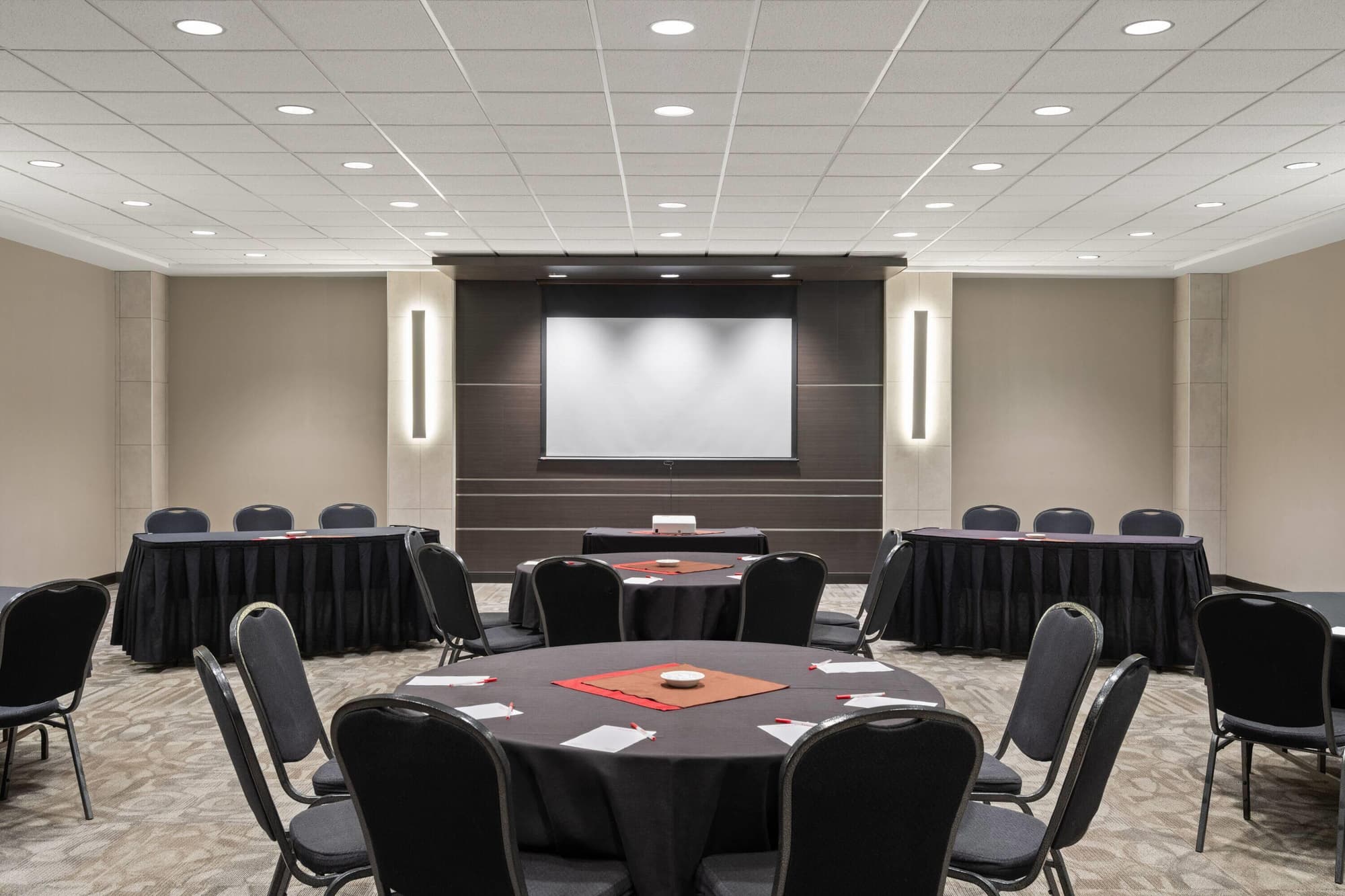 Ramada by Wyndham Saskatoon, Conferences
