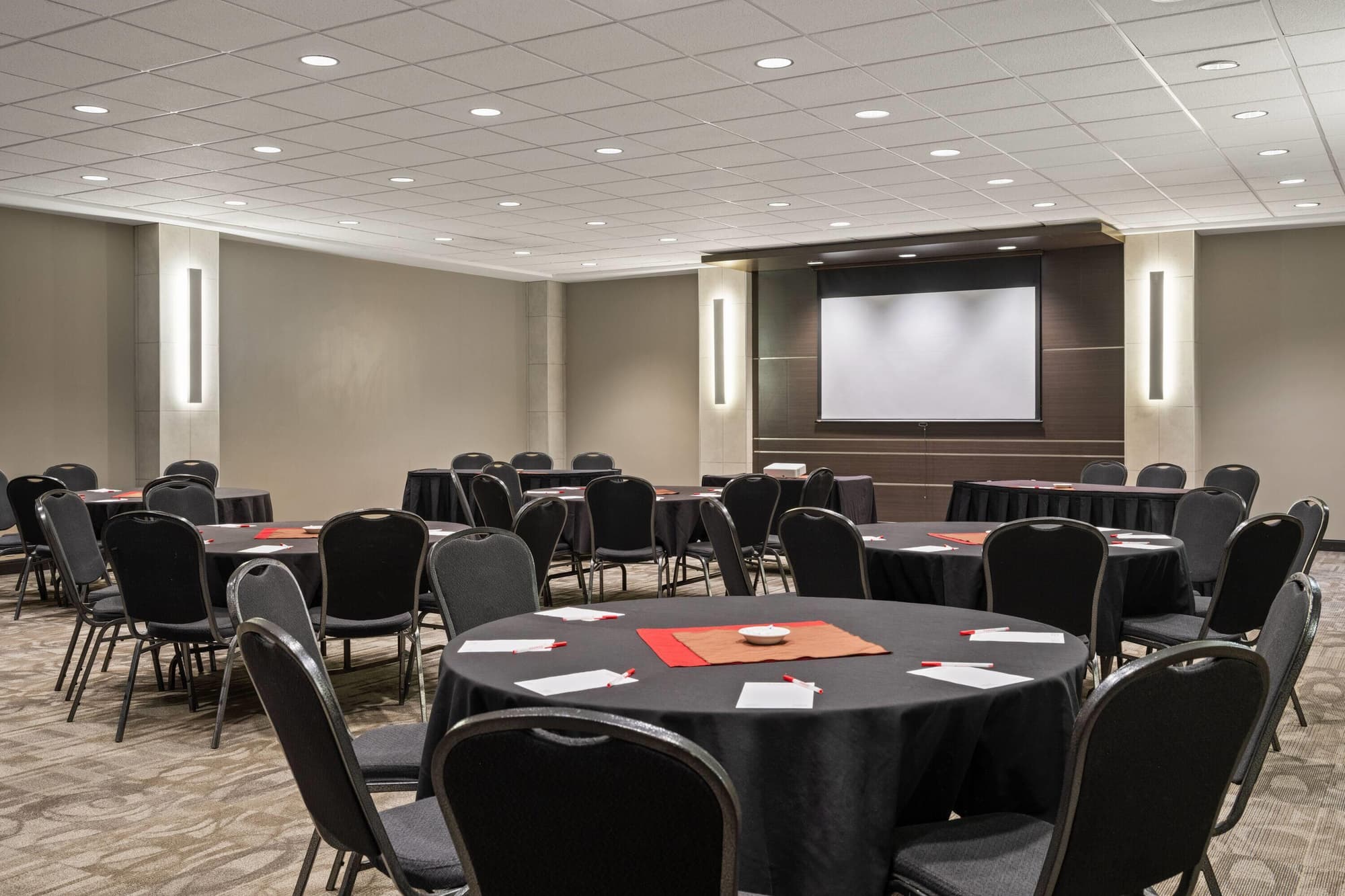 Ramada by Wyndham Saskatoon, Conferences