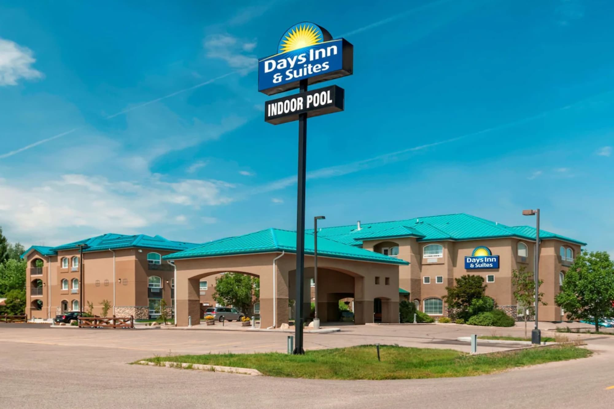 Days Inn & Suites By Wyndham Brandon, General view