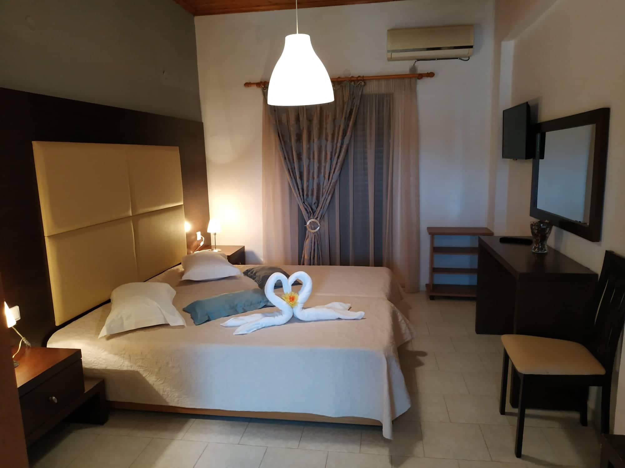 Eleni's Garden &amp; Castello Suites, Room