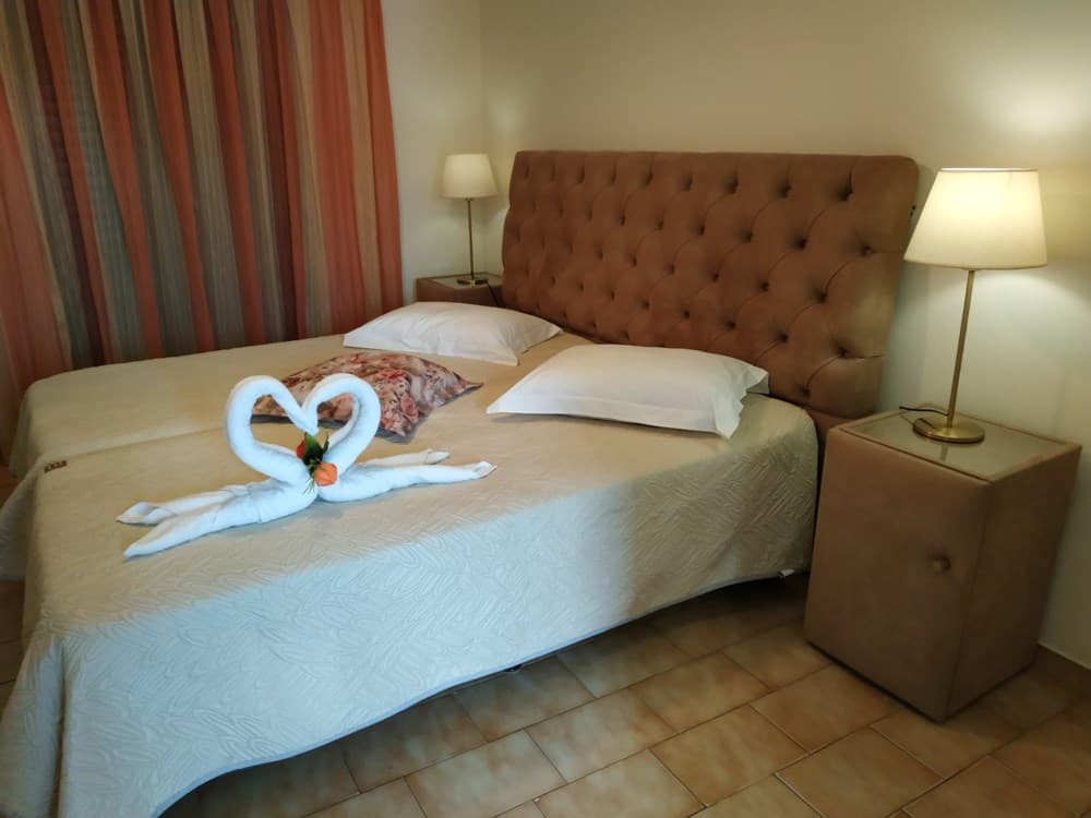 Eleni's Garden &amp; Castello Suites, Room