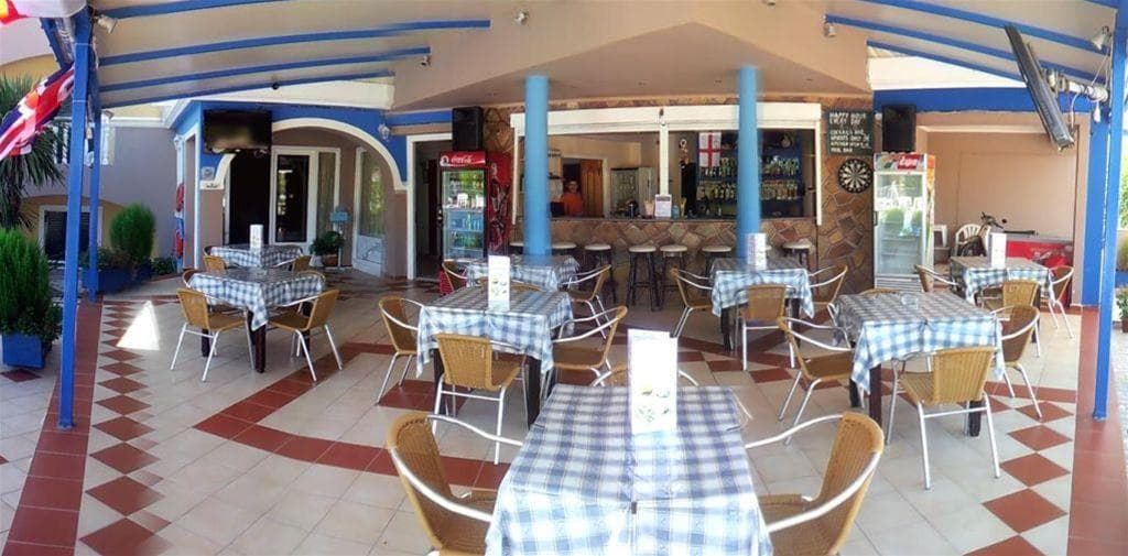 Sandy Maria, Restaurant