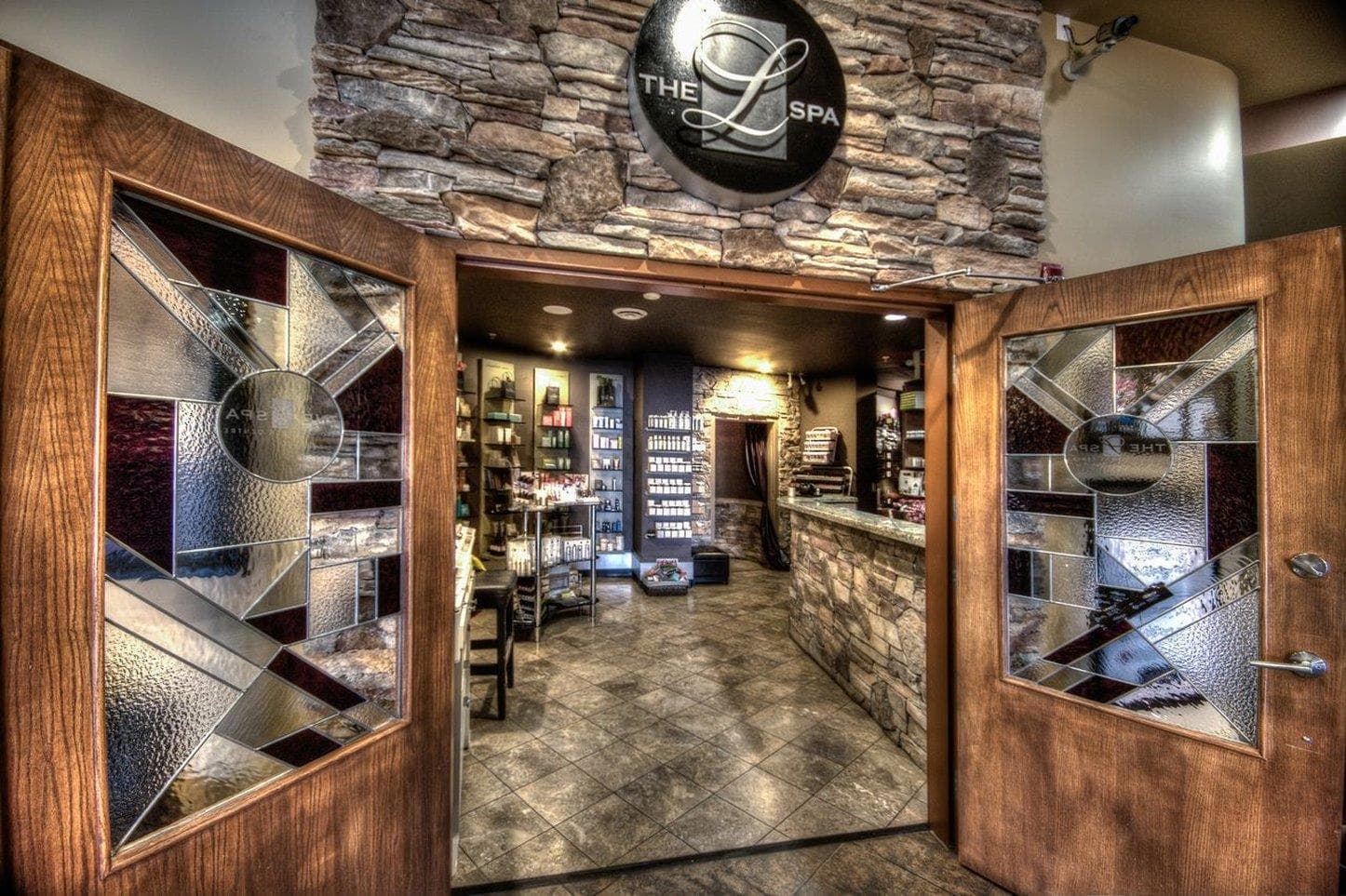 Podollan Inn & Spa Grande Prairie, Sports and Entertainment