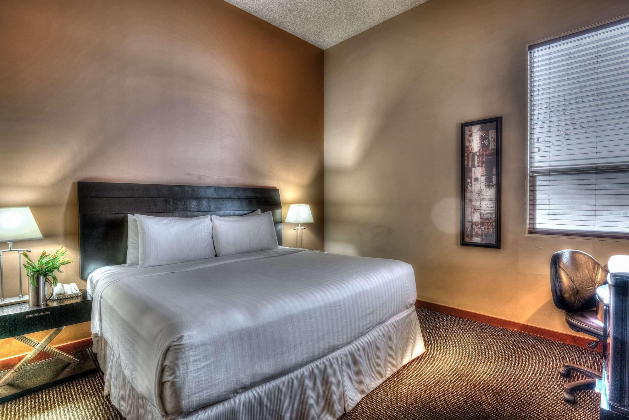 Podollan Inn & Spa Grande Prairie, Room