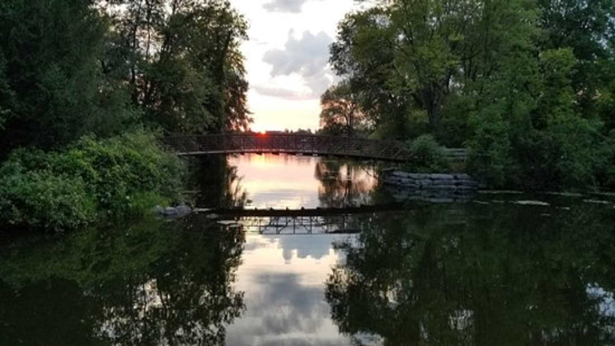 Holiday Inn Peterborough Waterfront, General view