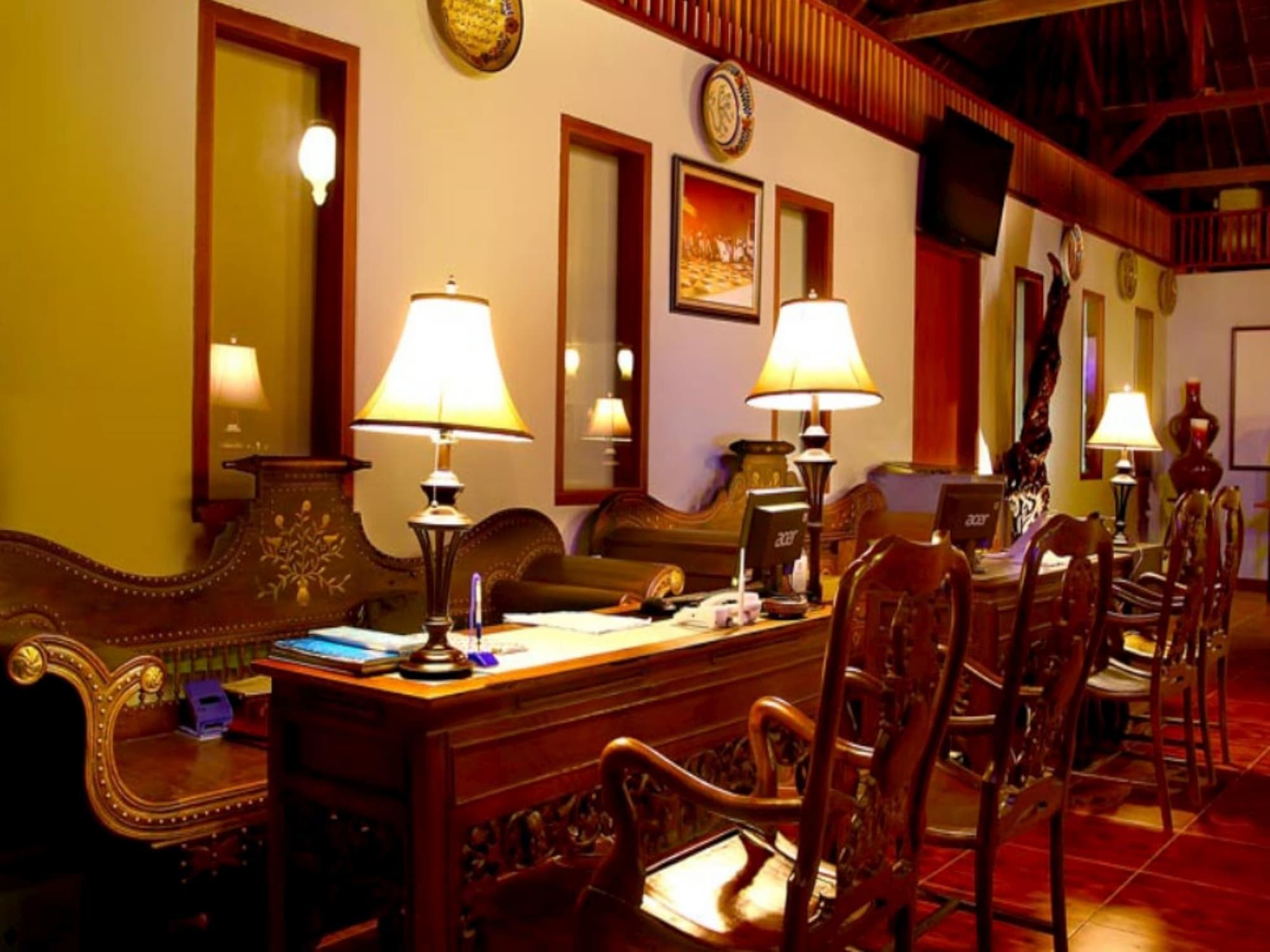 Grand Royal BIL Hotel, General view