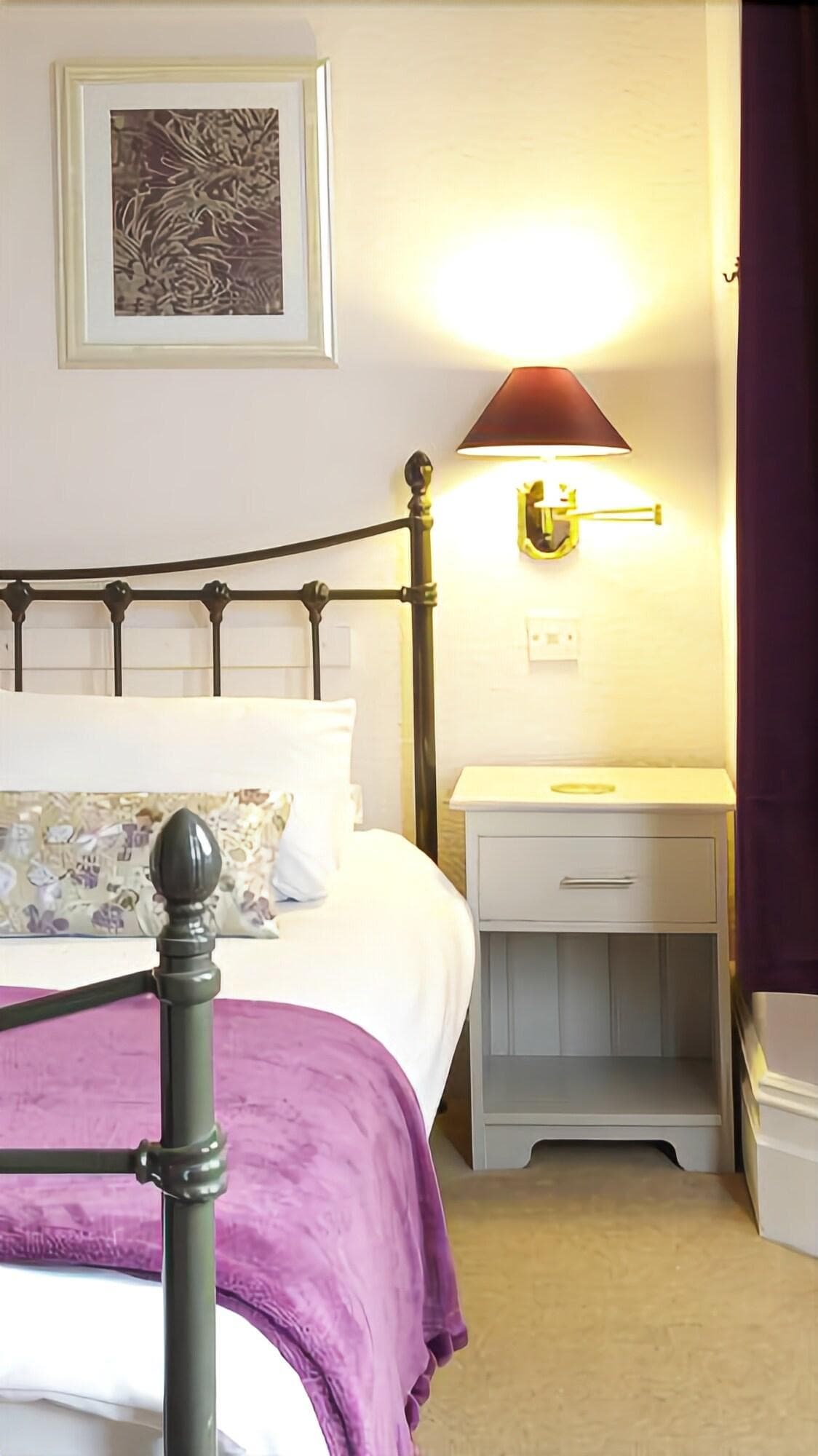 Colebrook Guest House, Room