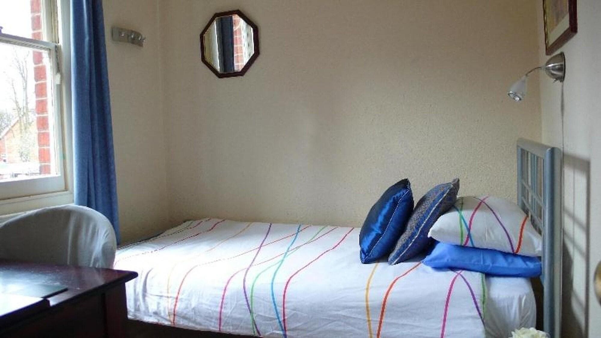 Colebrook Guest House, Room