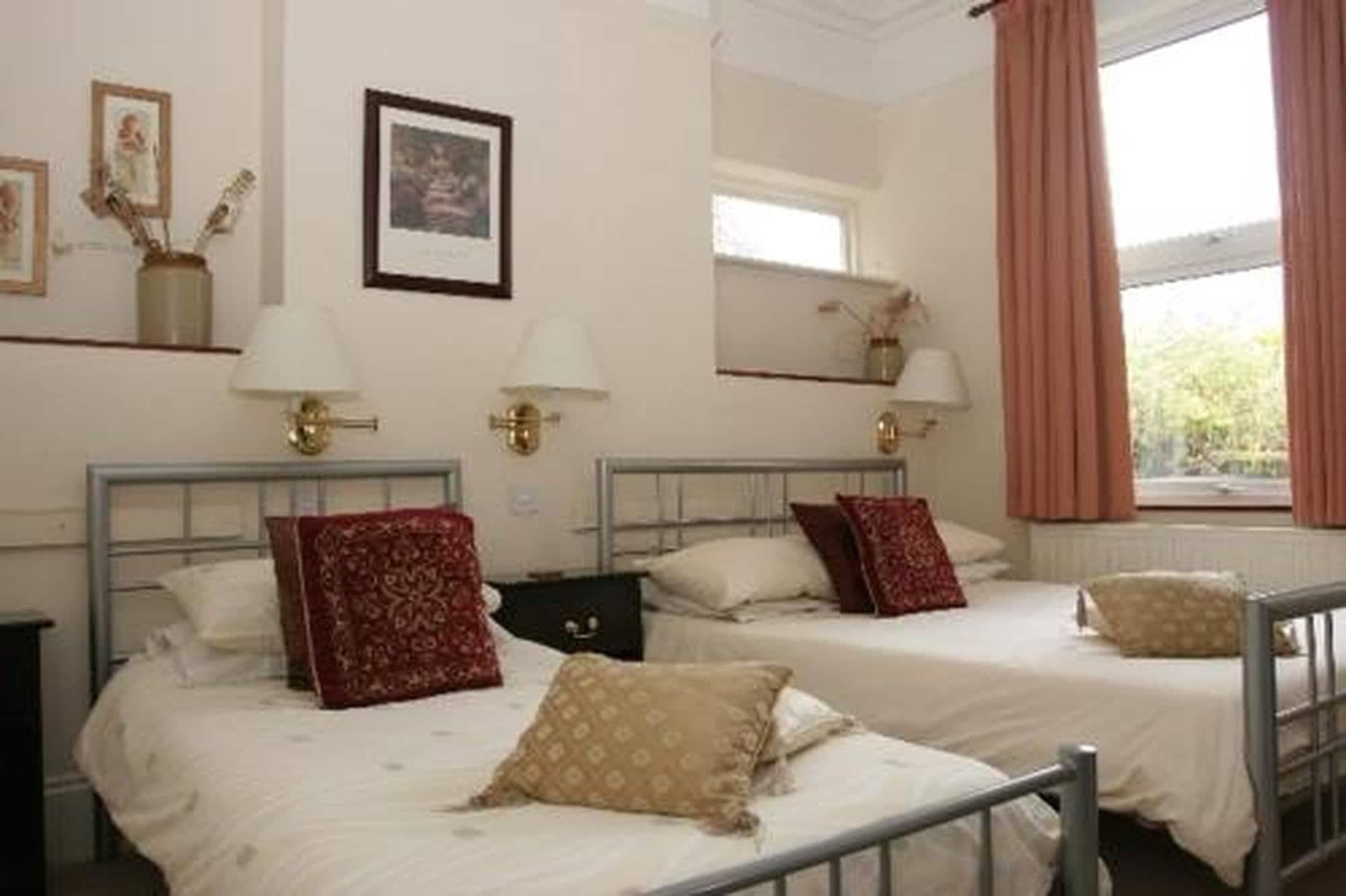 Colebrook Guest House, Room