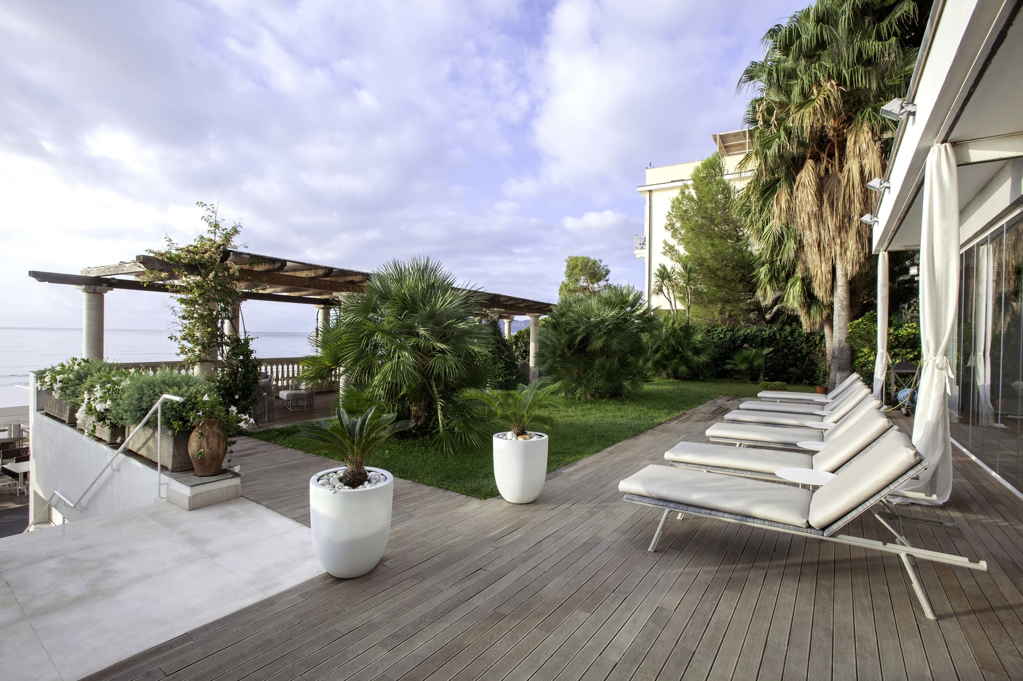 Diana Grand Hotel, Pool