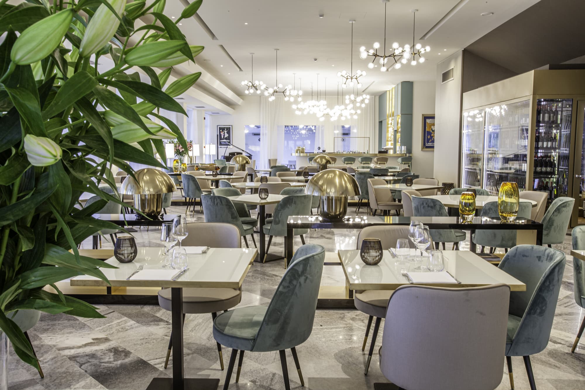 Diana Grand Hotel, Restaurant