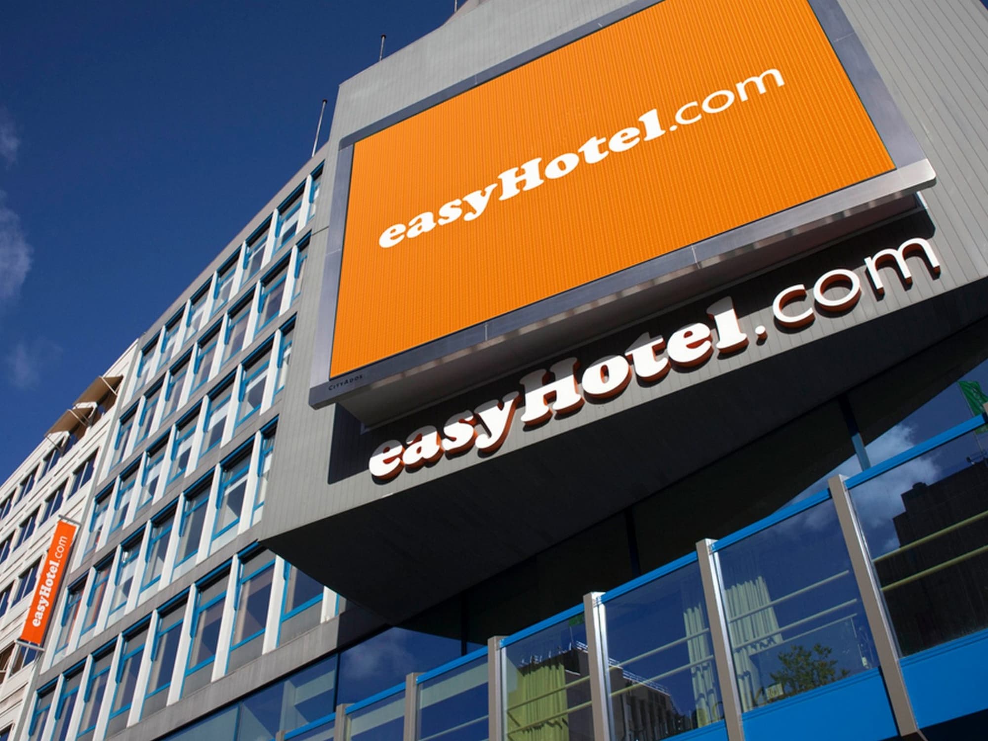 easyHotel Rotterdam City Centre, General view