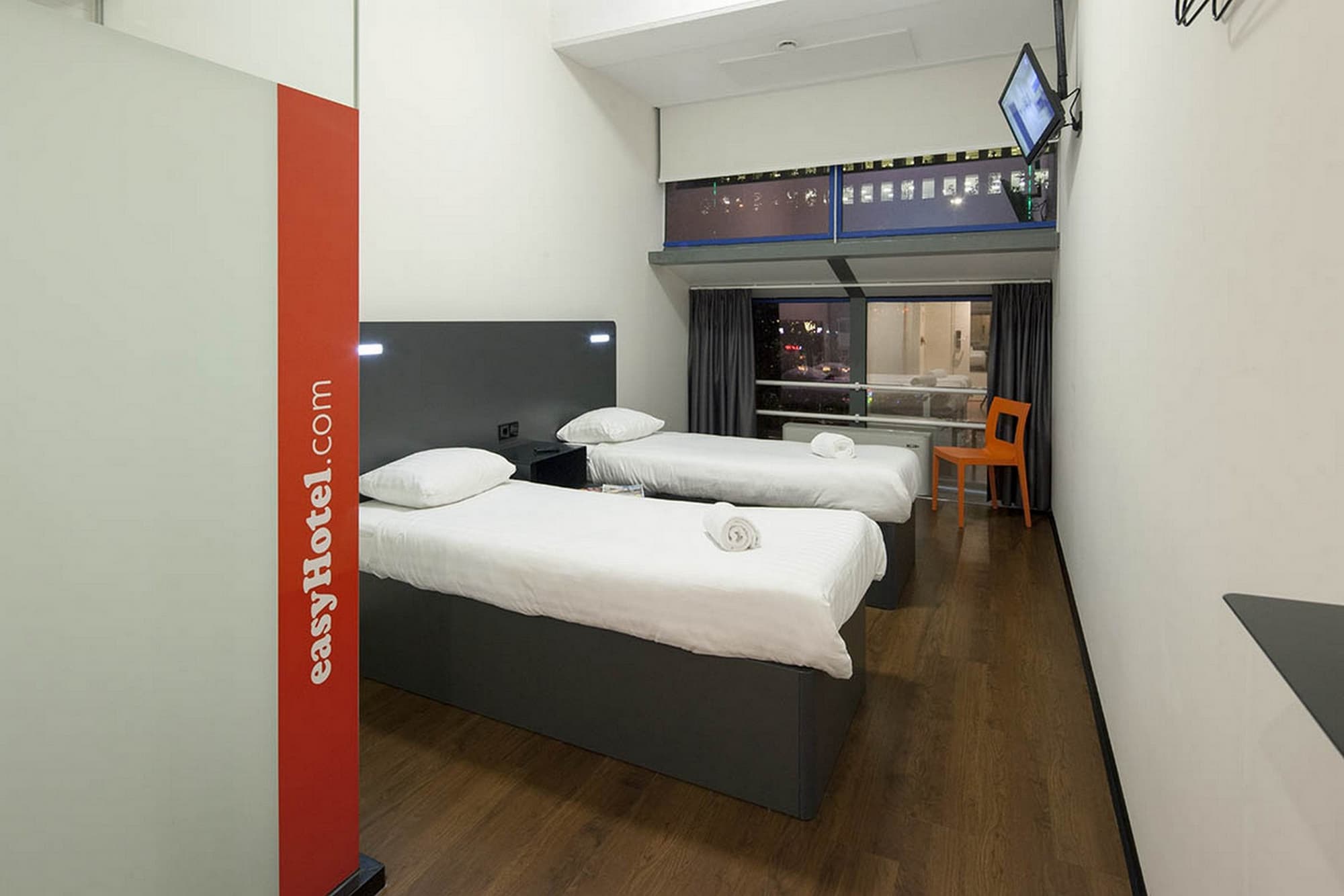 easyHotel Rotterdam City Centre, Room