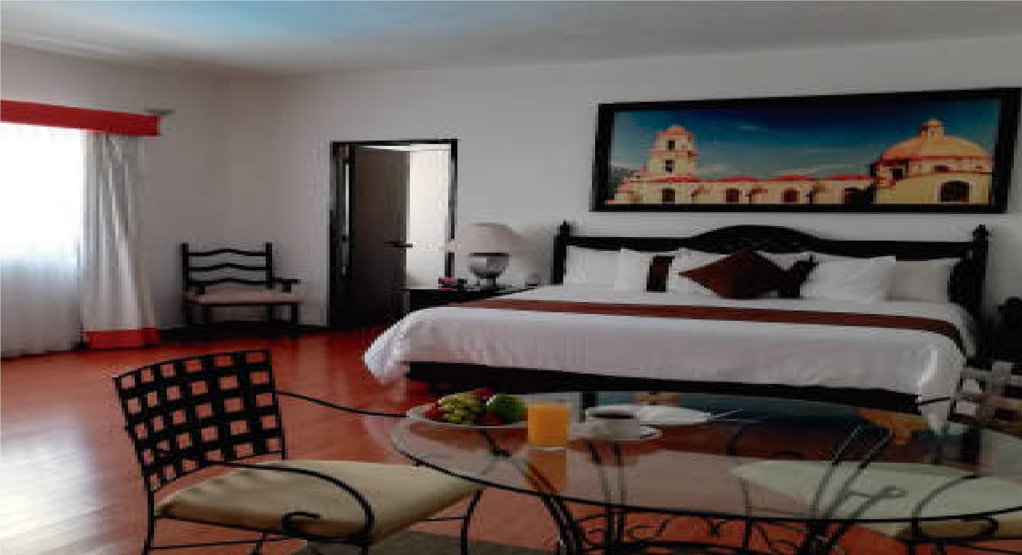 Mision Orizaba, Room