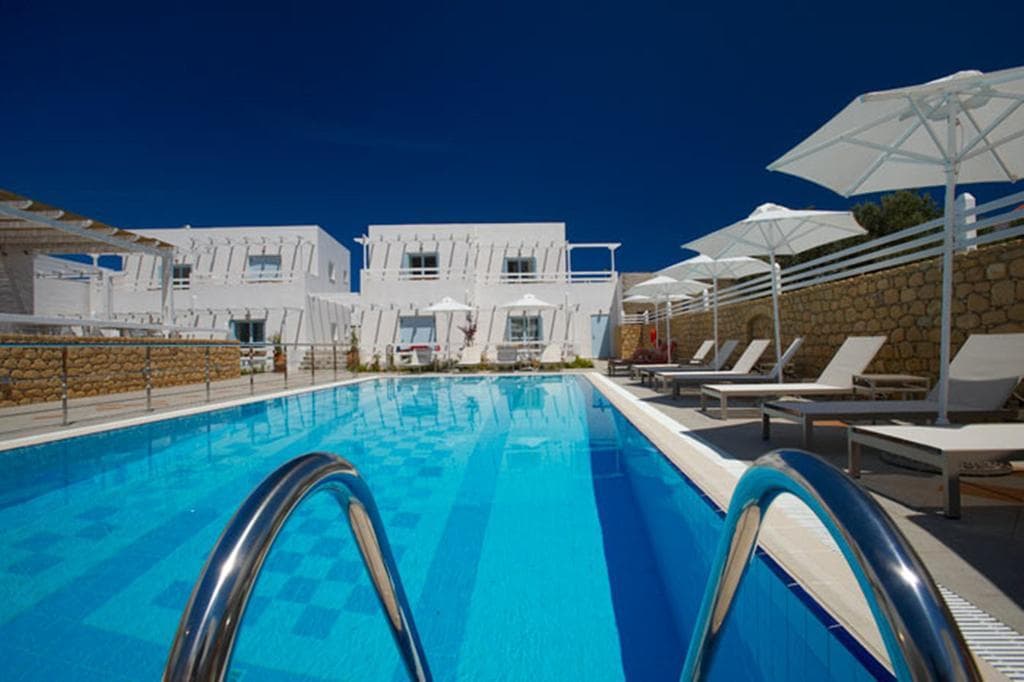 Perigiali Hotel Studios & Apartments, General view