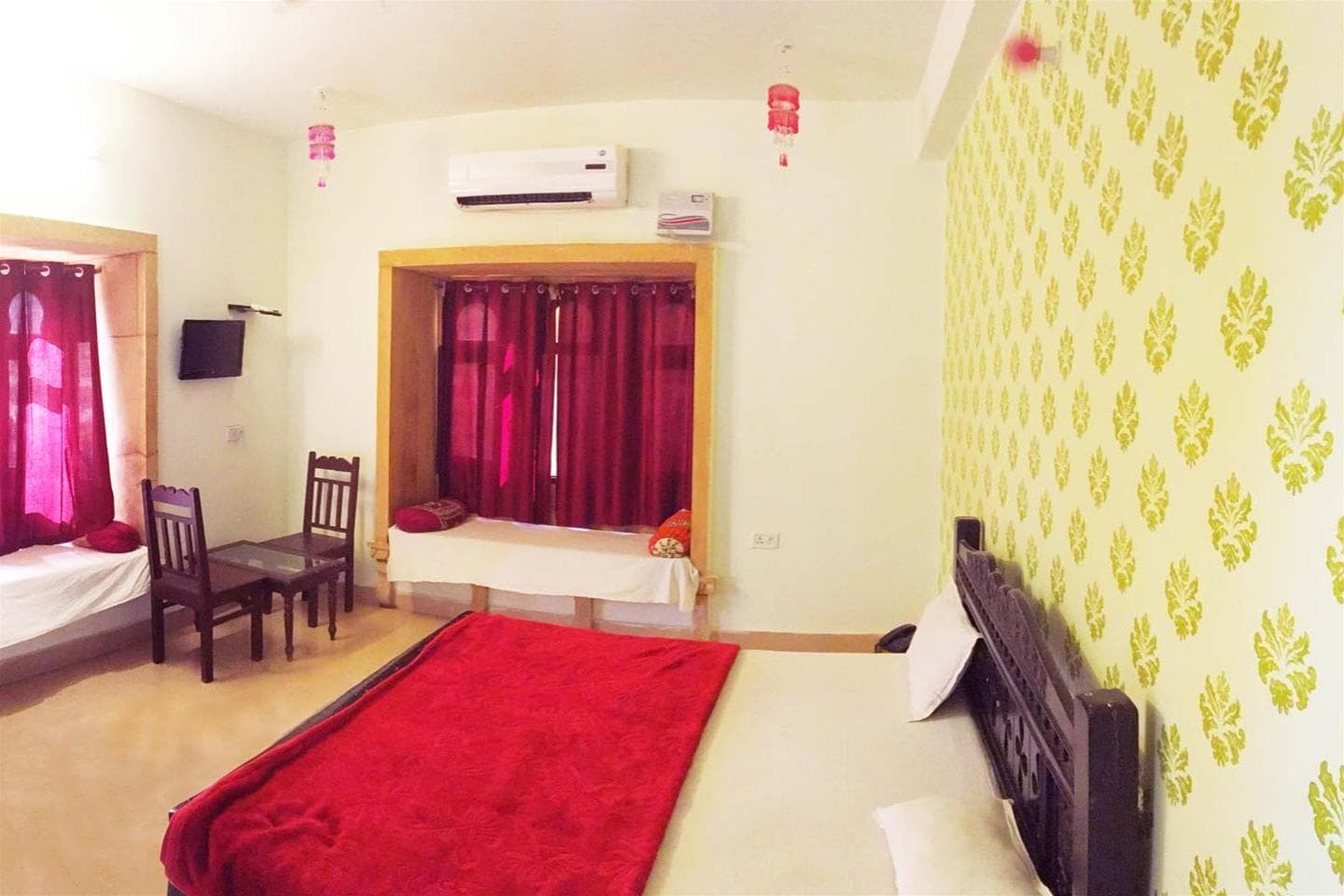 Marina Mahal, General view