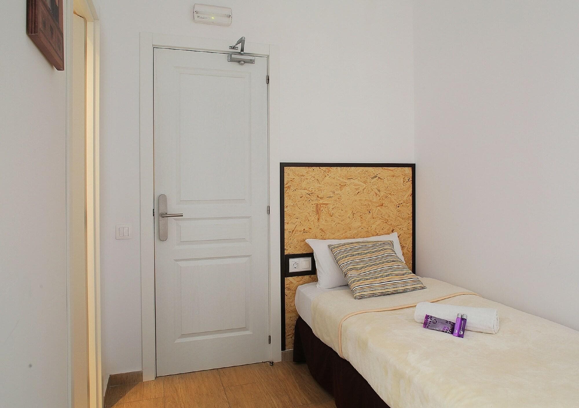 Hostal Balkonia, Room