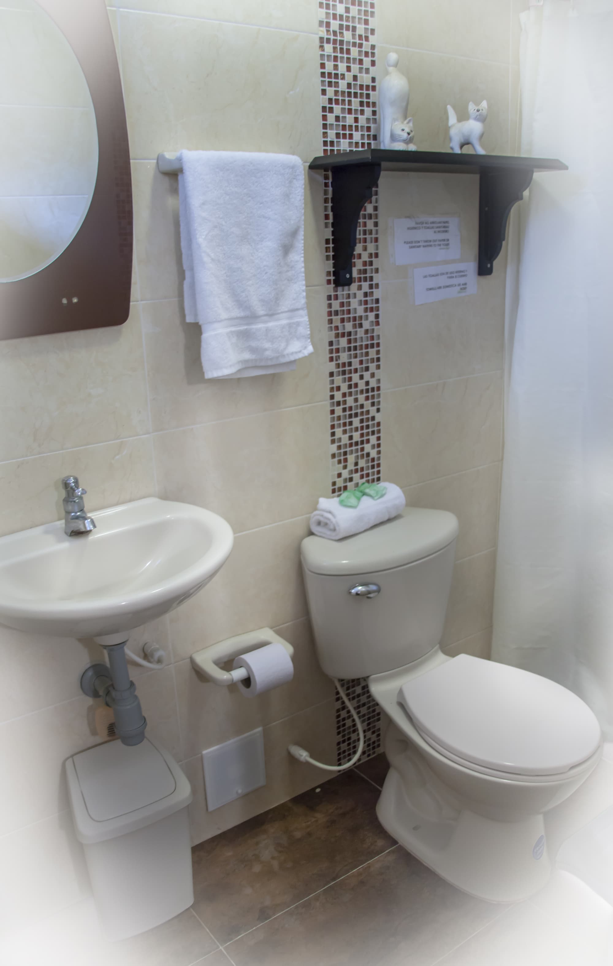 The Retreat Homeaway, Room