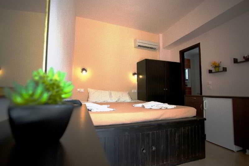 Little Lindos Sea View Studios, Room