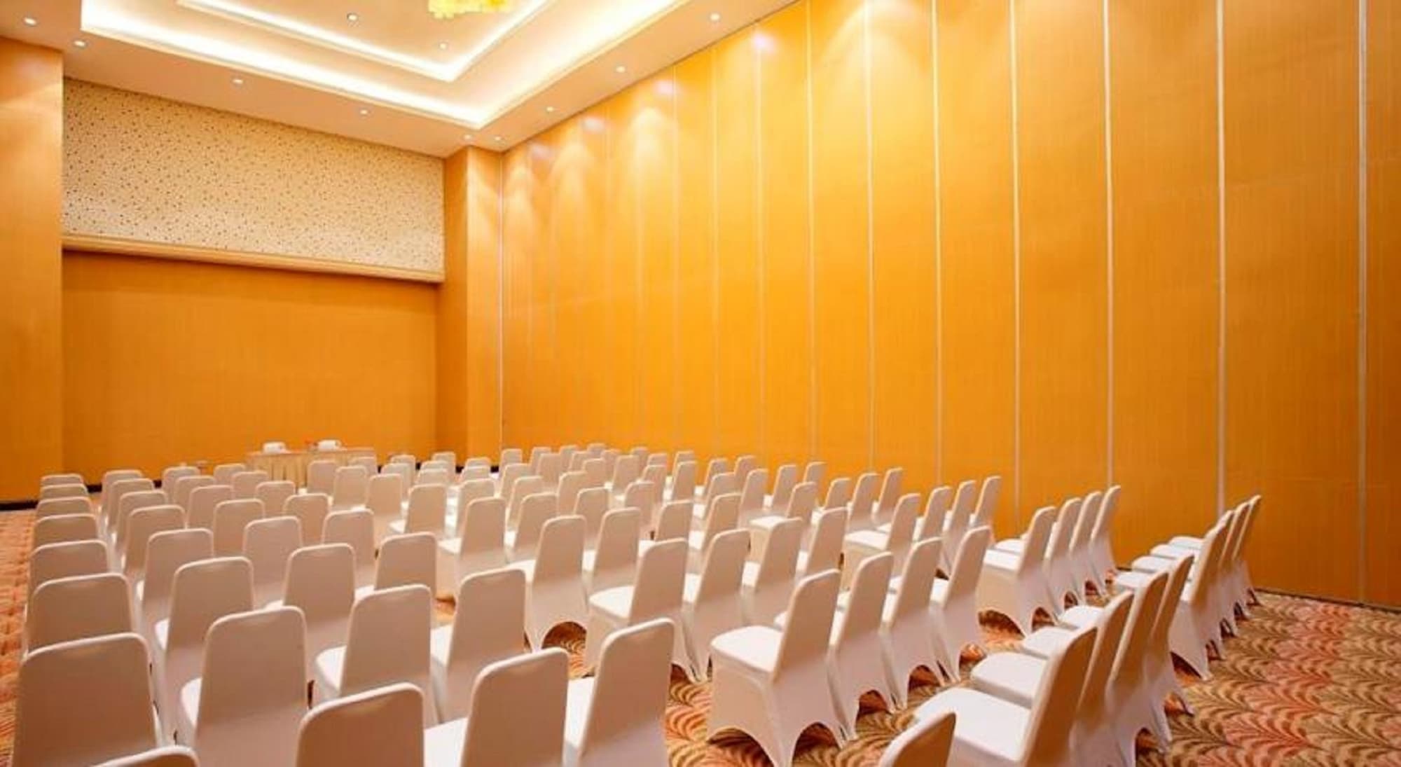 Hotel Santika Premiere Bintaro, Conferences