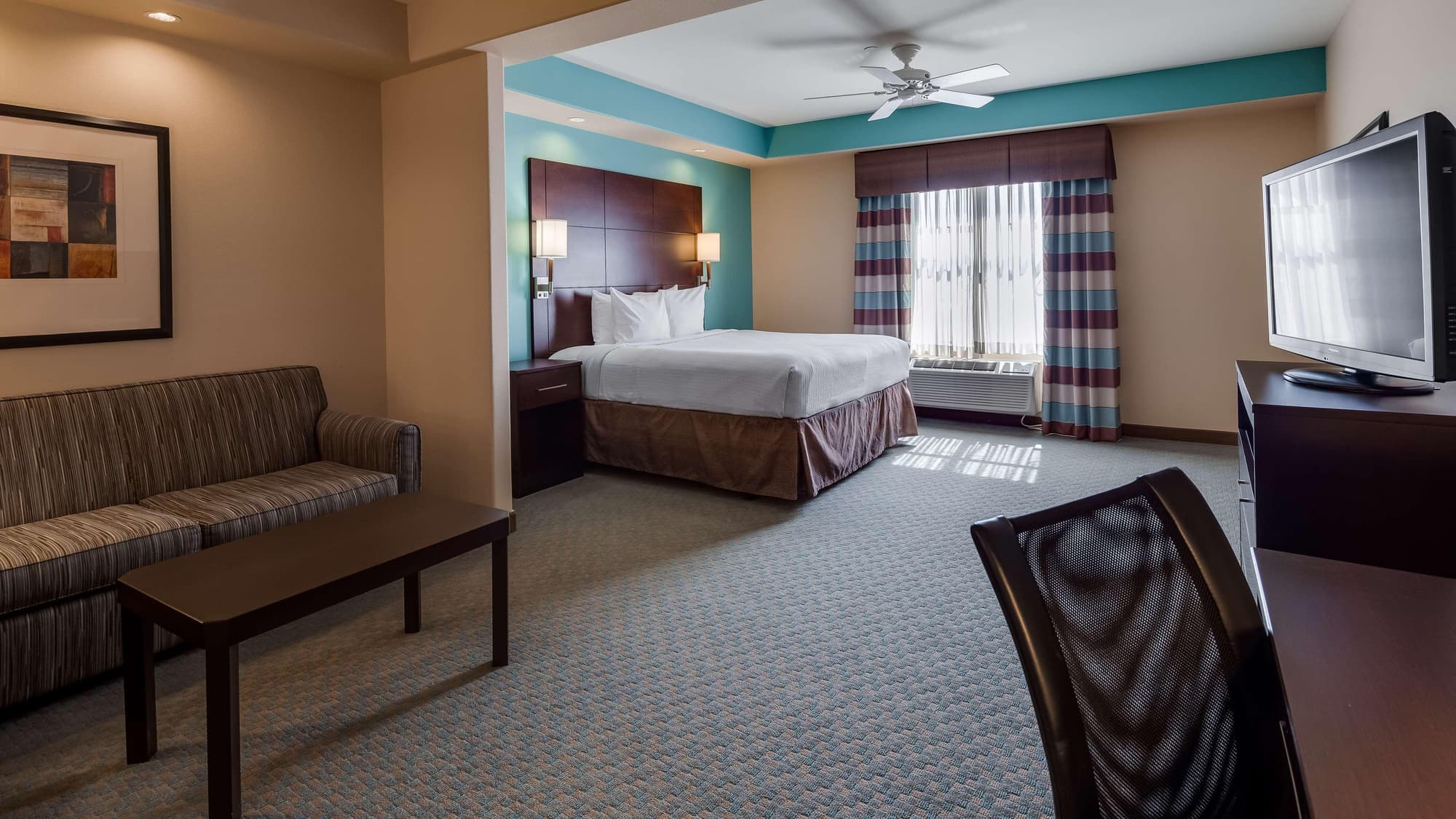 Best Western Plus Midland Suites, Room