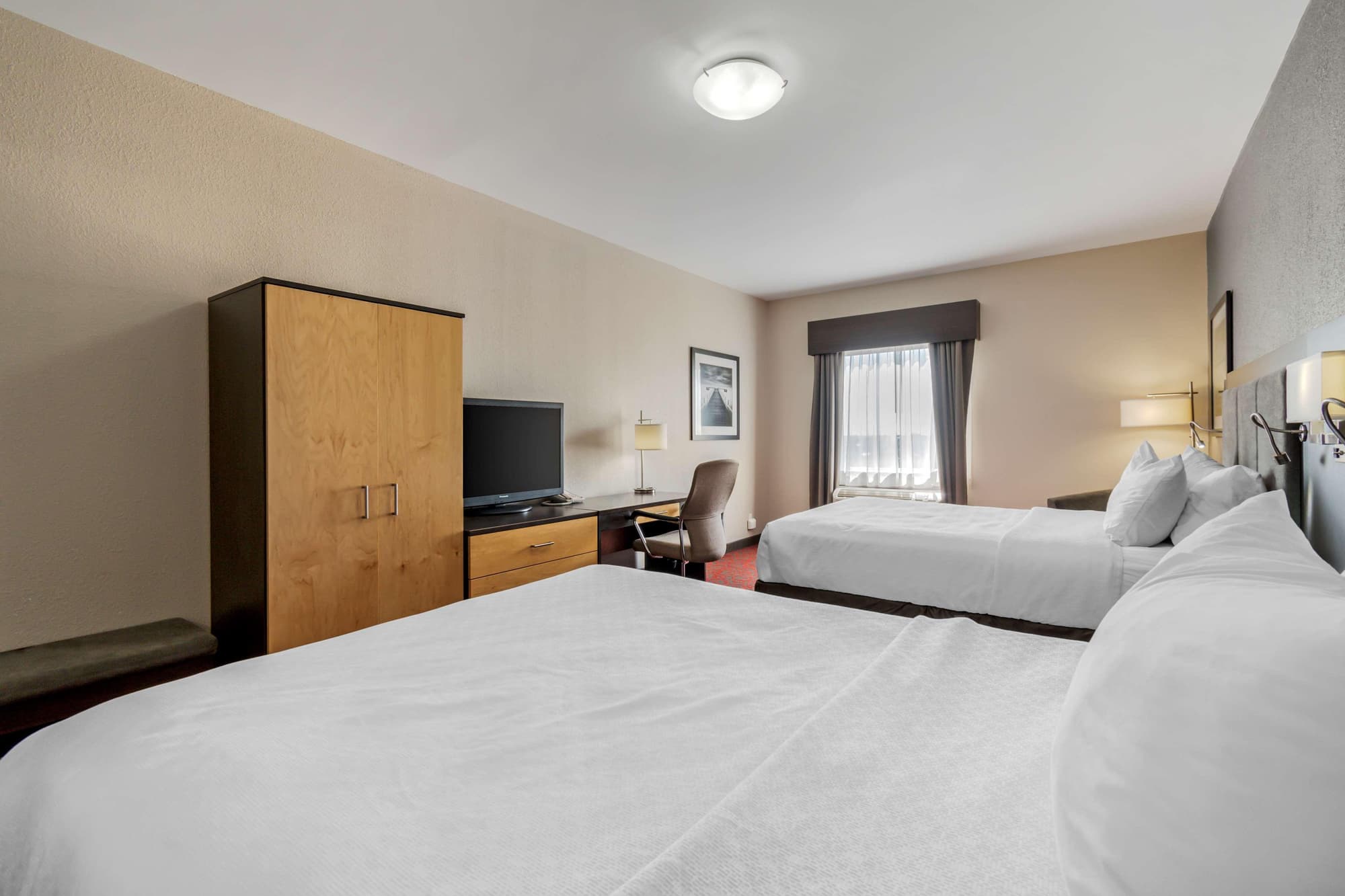 Best Western Plus Eastgate Inn & Suites, Room
