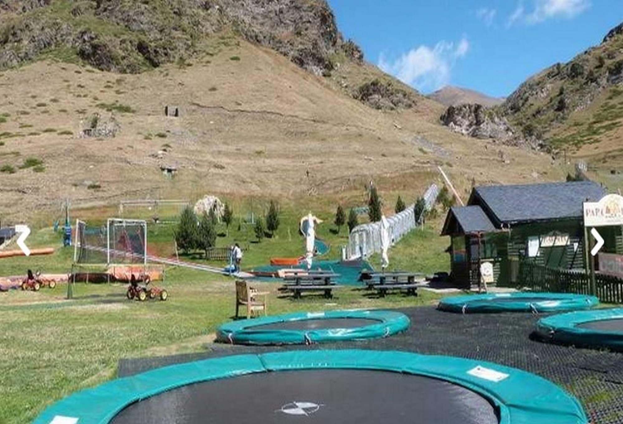Vall De Nuria Apartamentos, General view