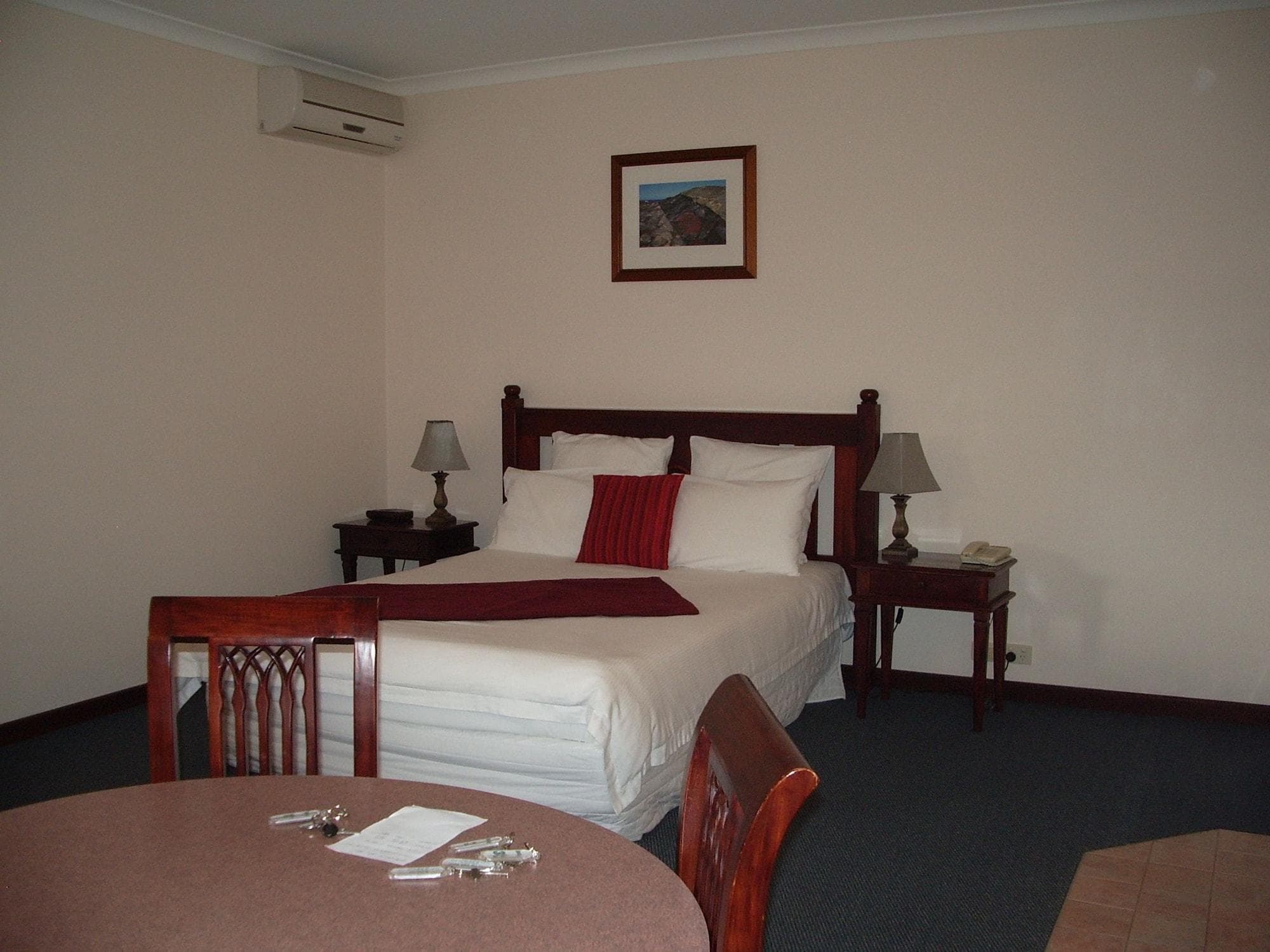 Tree Top Walk Motel, Room