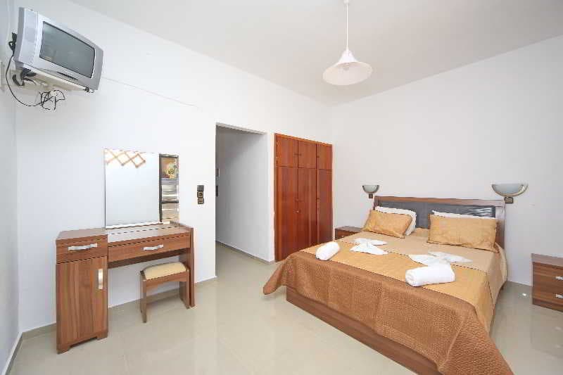 Maria Apartments "by Checkin", Room