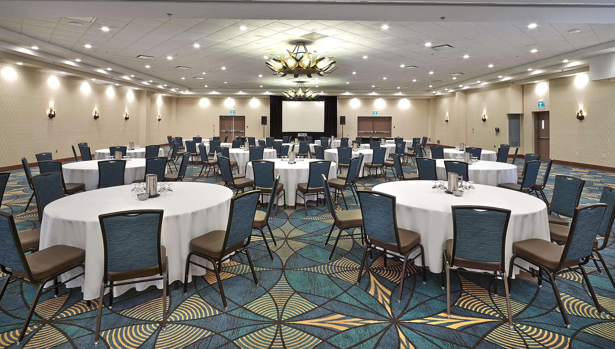 Doubletree By Hilton & Conference Center Regina, Conferences