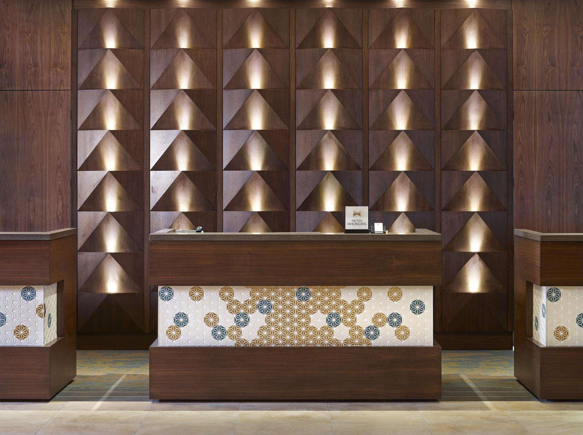 Doubletree By Hilton & Conference Center Regina, Lobby