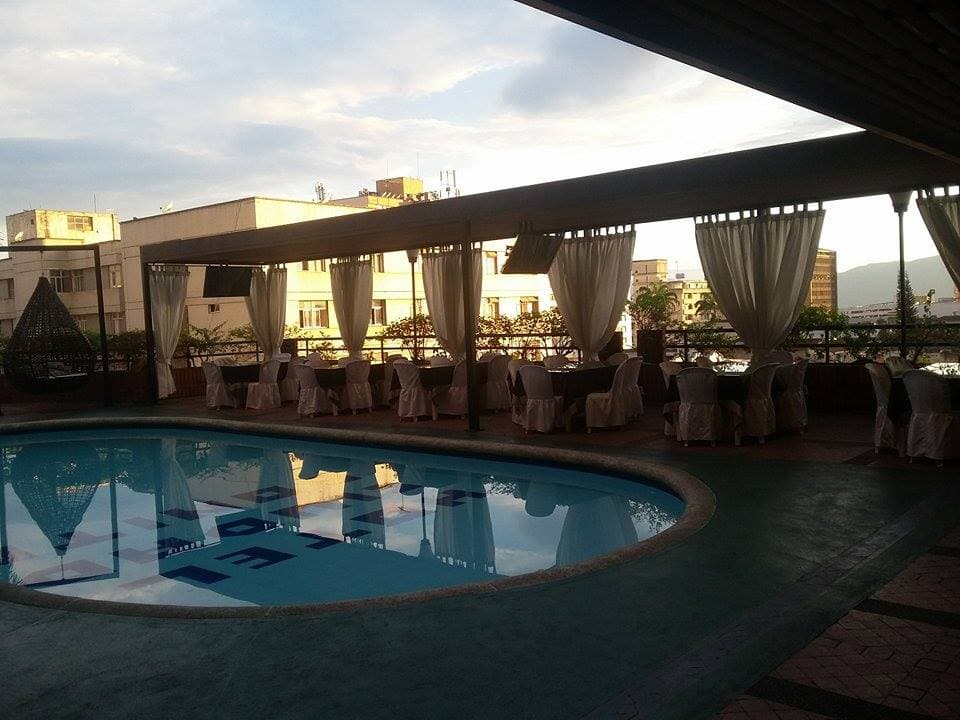 1517 Ciudad Bonita, Pool