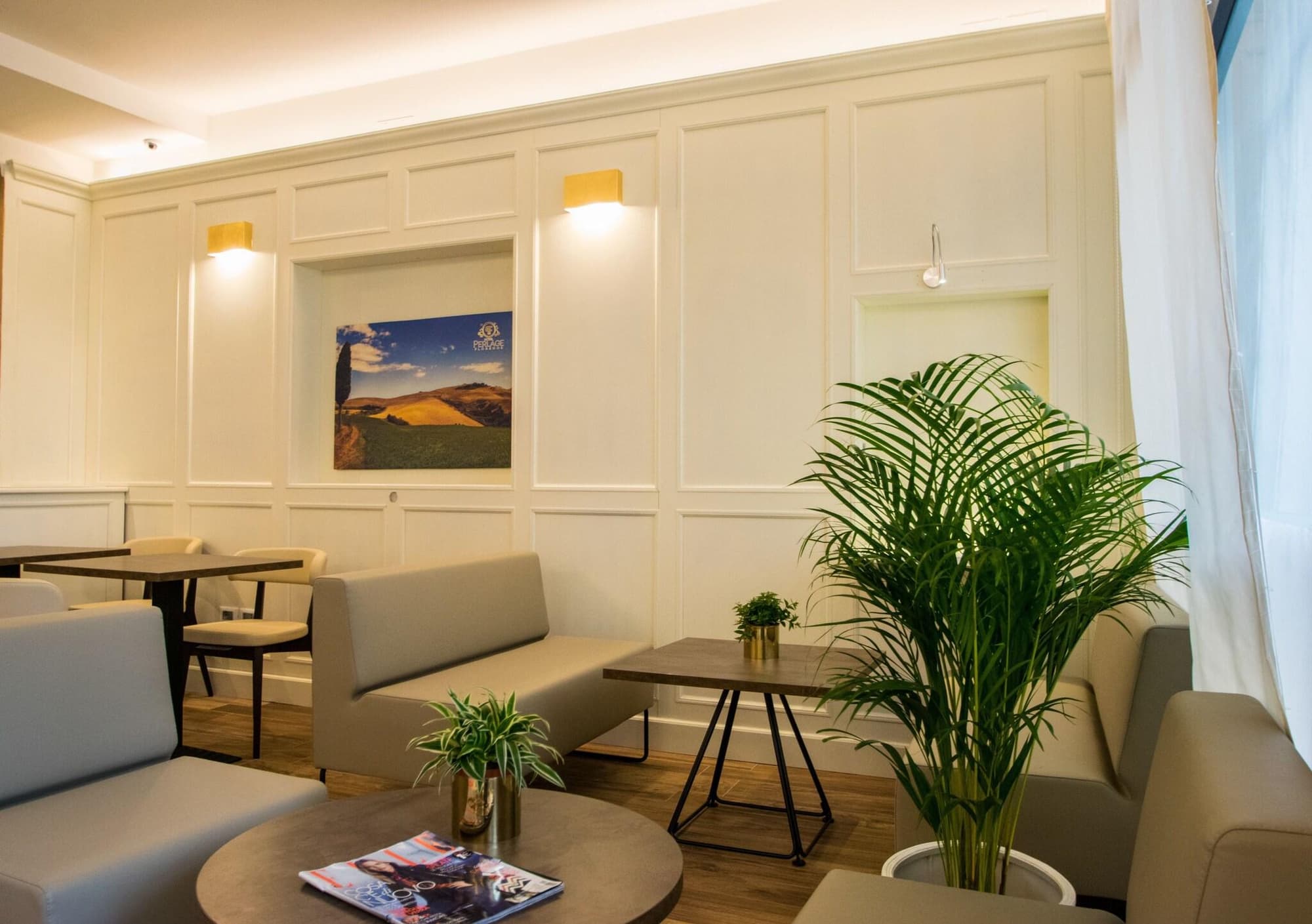 Perlage Florence, Lobby