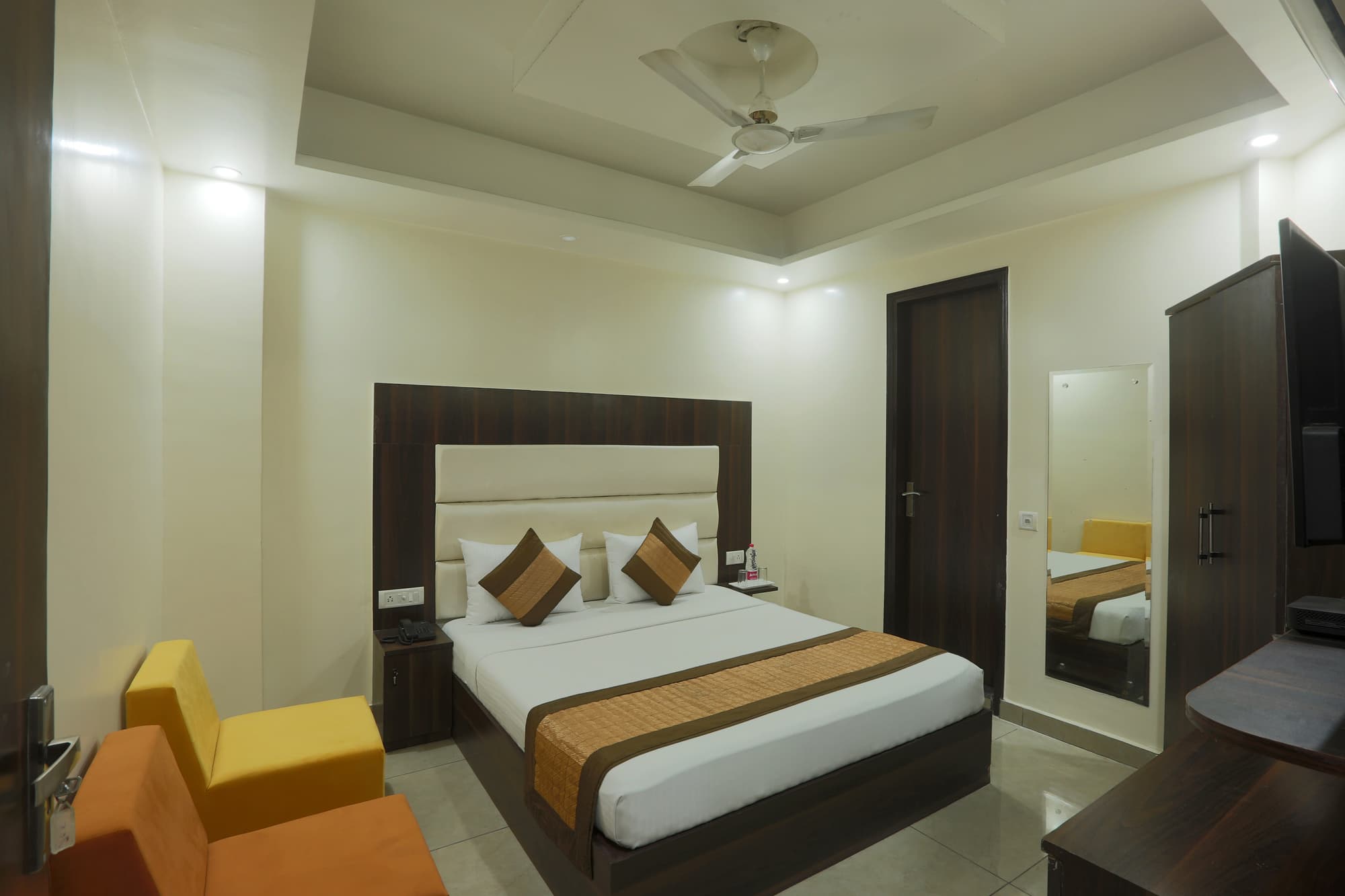 Airport Hotel Mayank Residency, General view