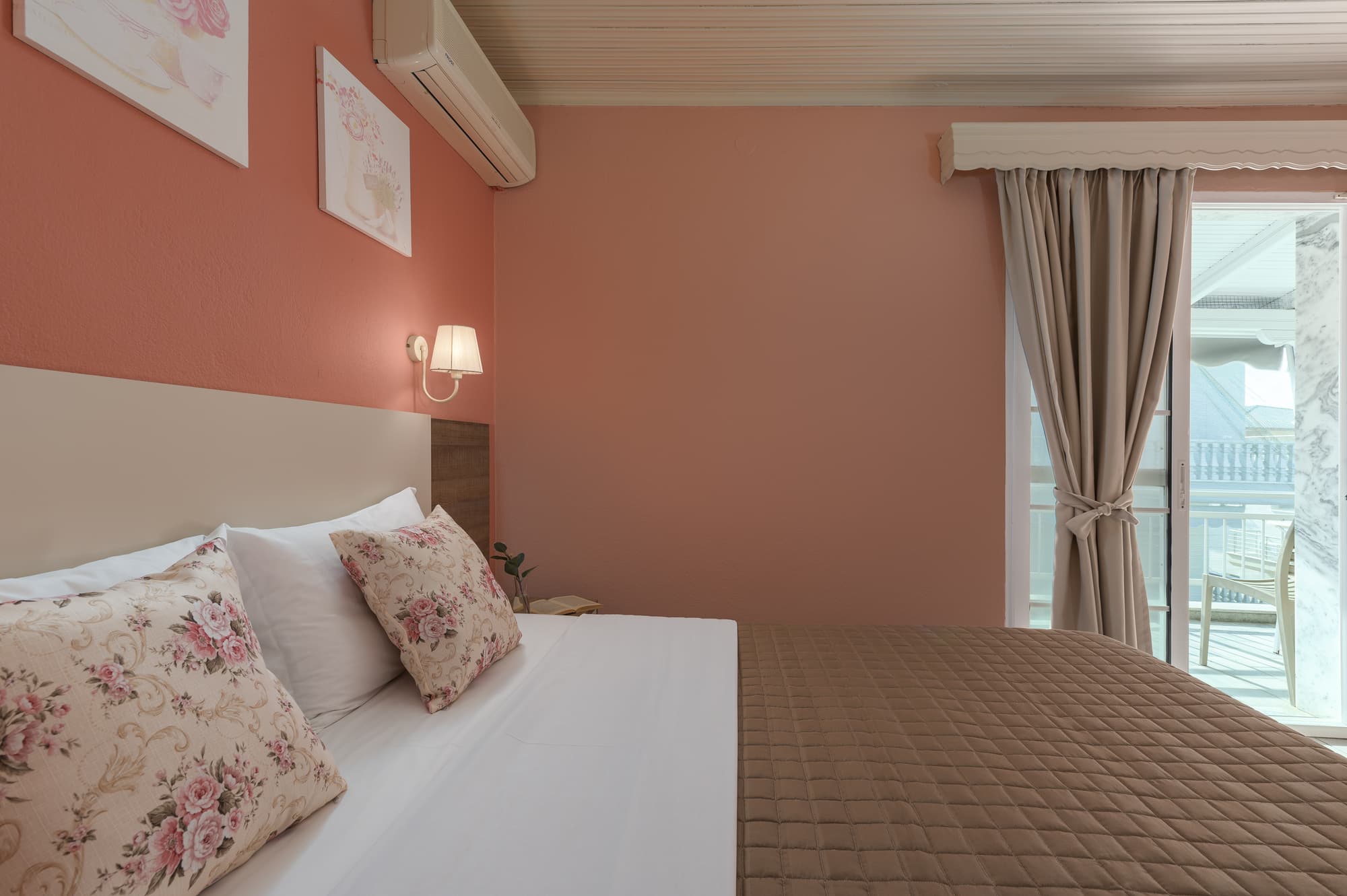 Ouzas  Luxury Hotel, Room