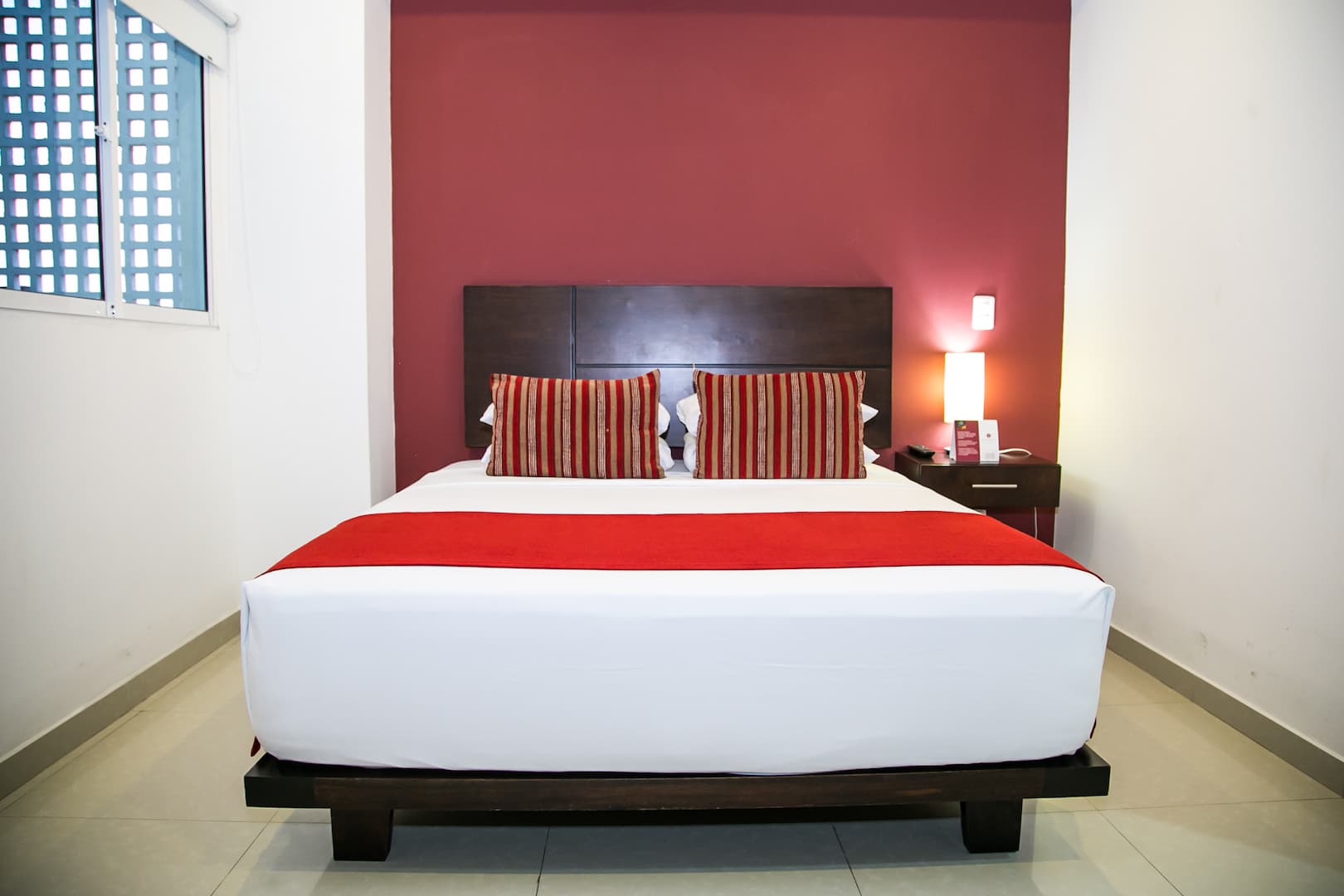 Avenida Buenos Aires, Room