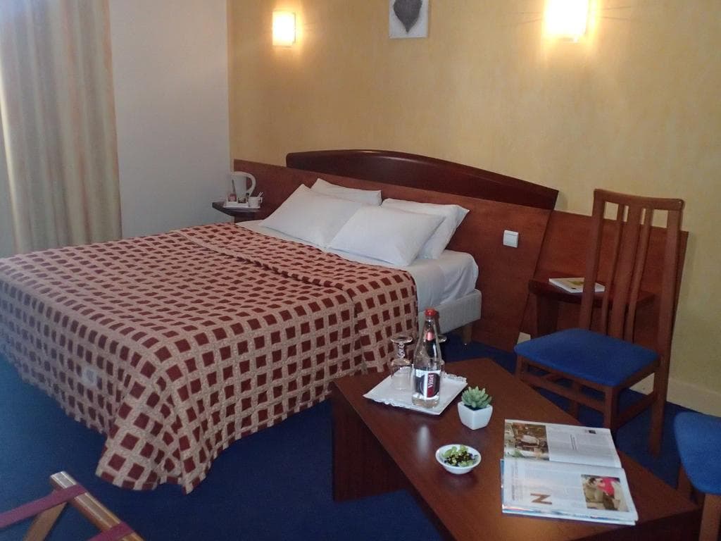 Logis Grand Hotel d'Orléans- Rest. le goulu, General view