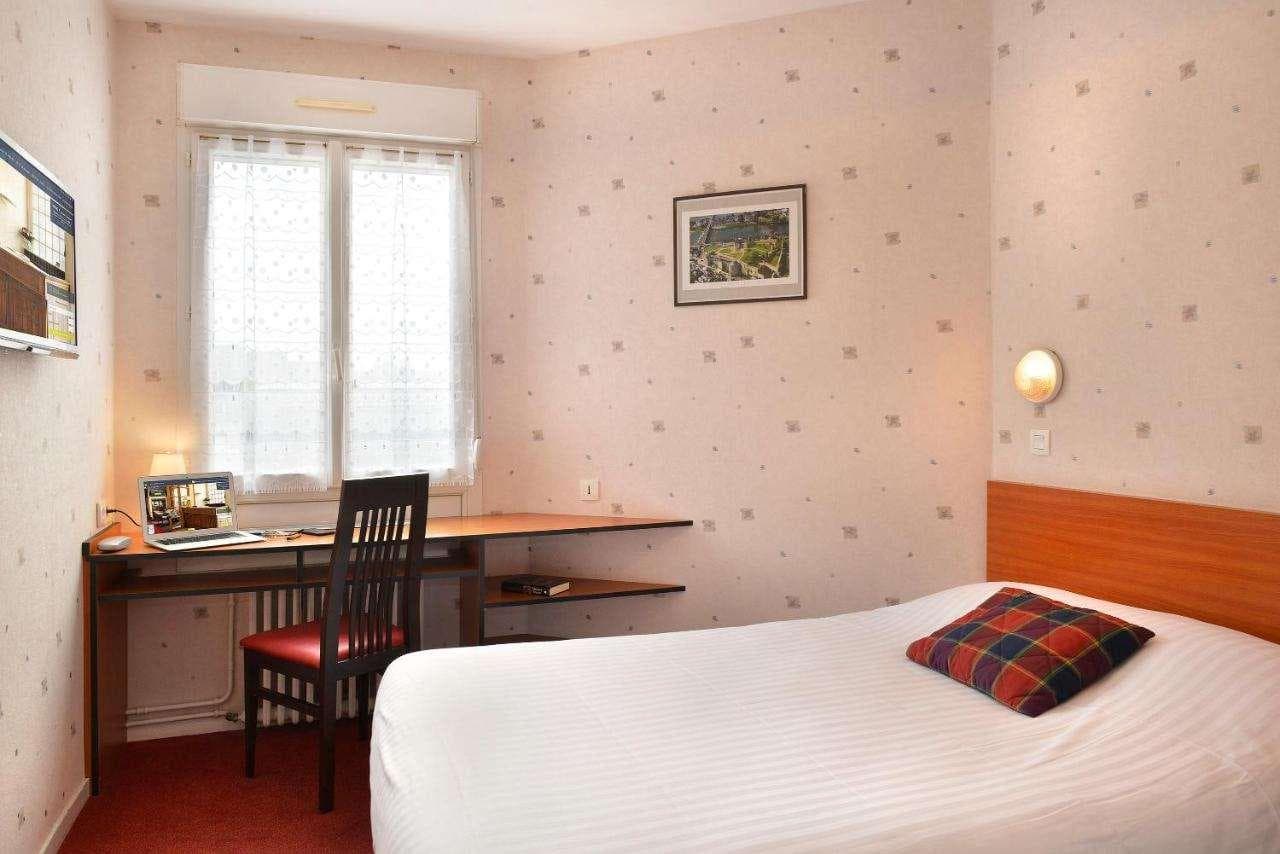 Logis Hotel Des Chateaux De La Loire, Room