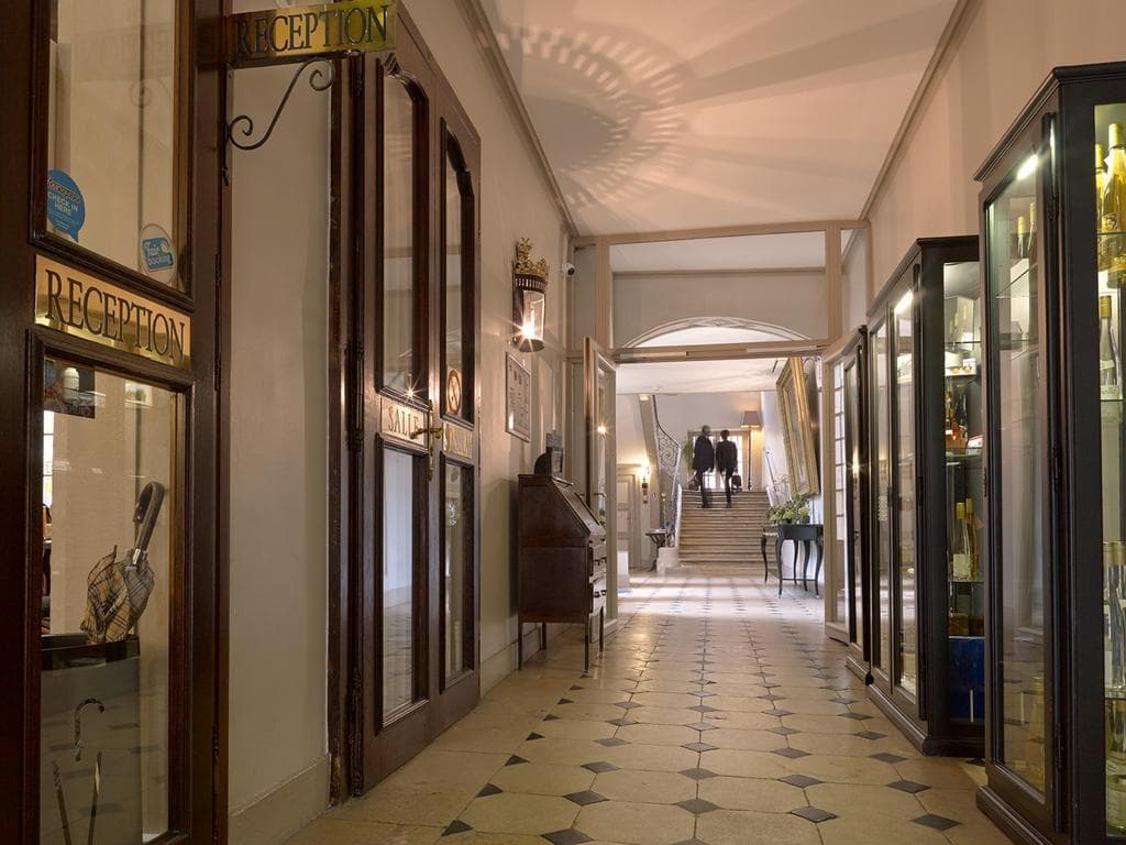 Hotel De Guise, Lobby